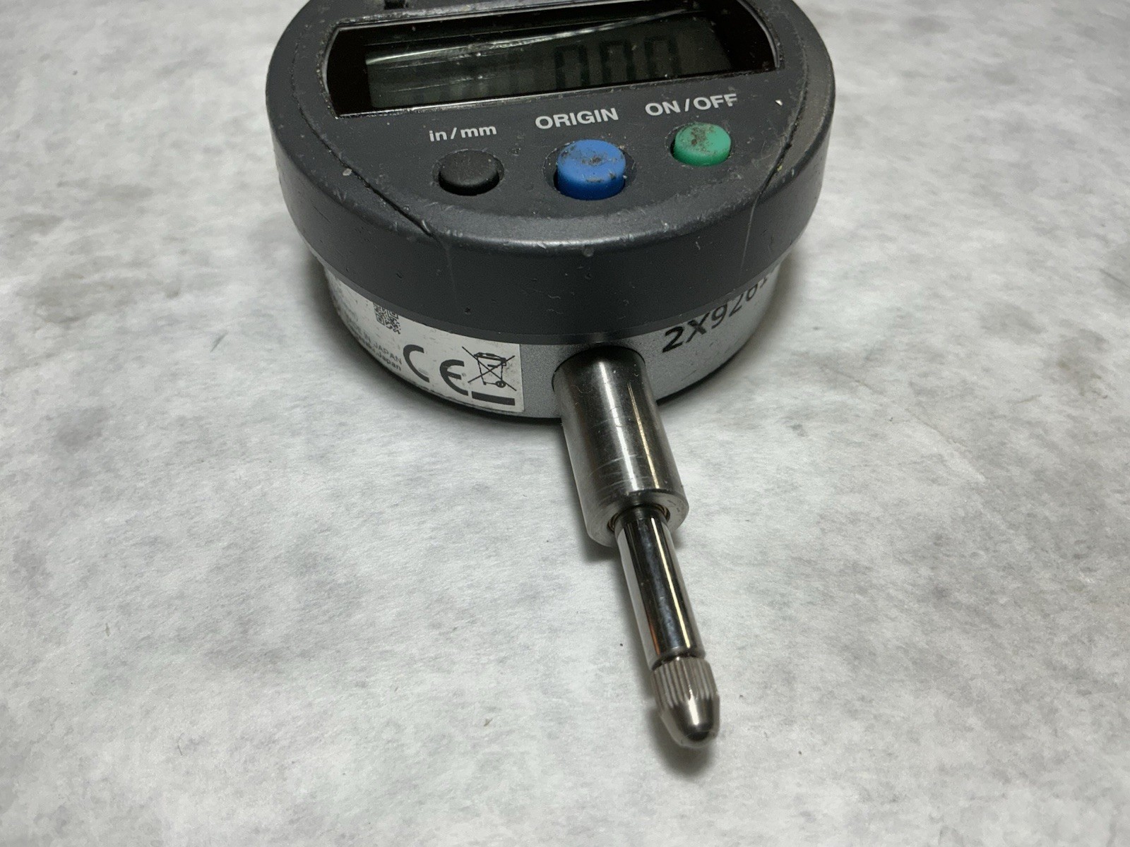 Nice Mitutoyo Electronic Indicator Model 543-783B Cracked Screen