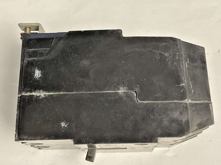 GE TEY340 CIRCUIT BREAKER 40A 480VAC 3POLE