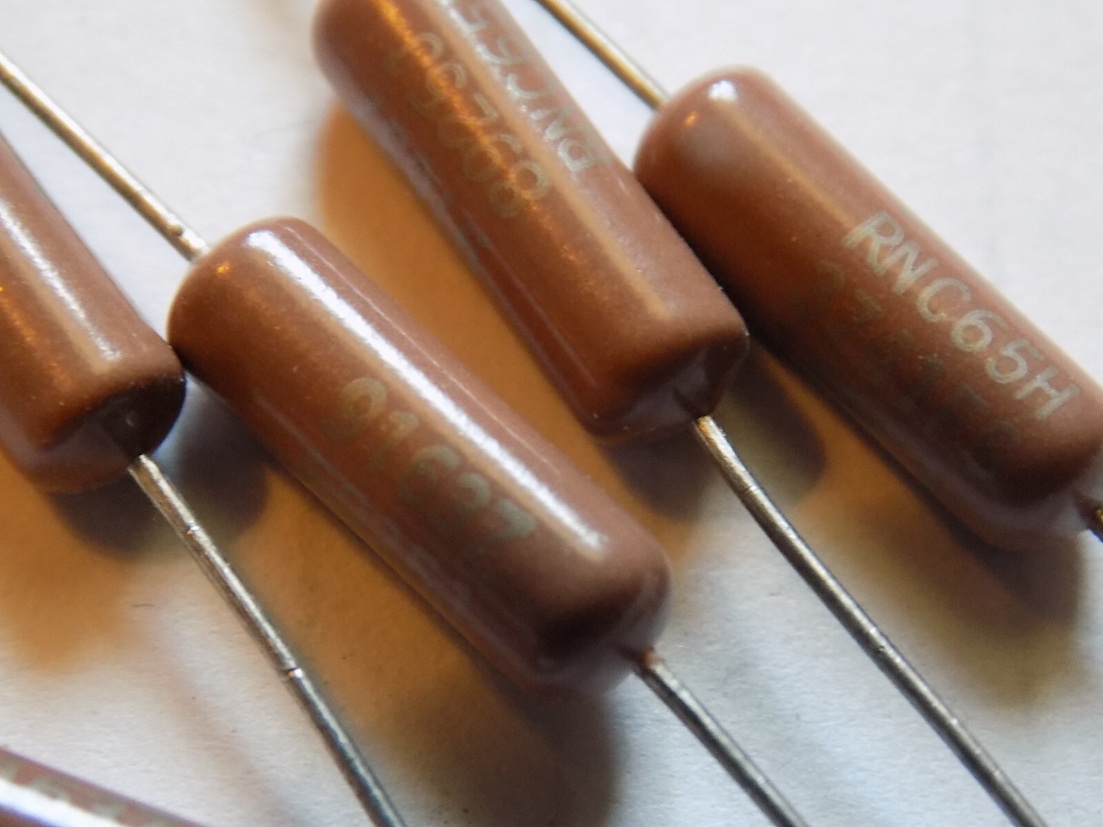 (10Pcs) RNC65H3741FS VISHAY RESISTOR 3.74 K OHM 0.5W 1% FILM METAL FILM