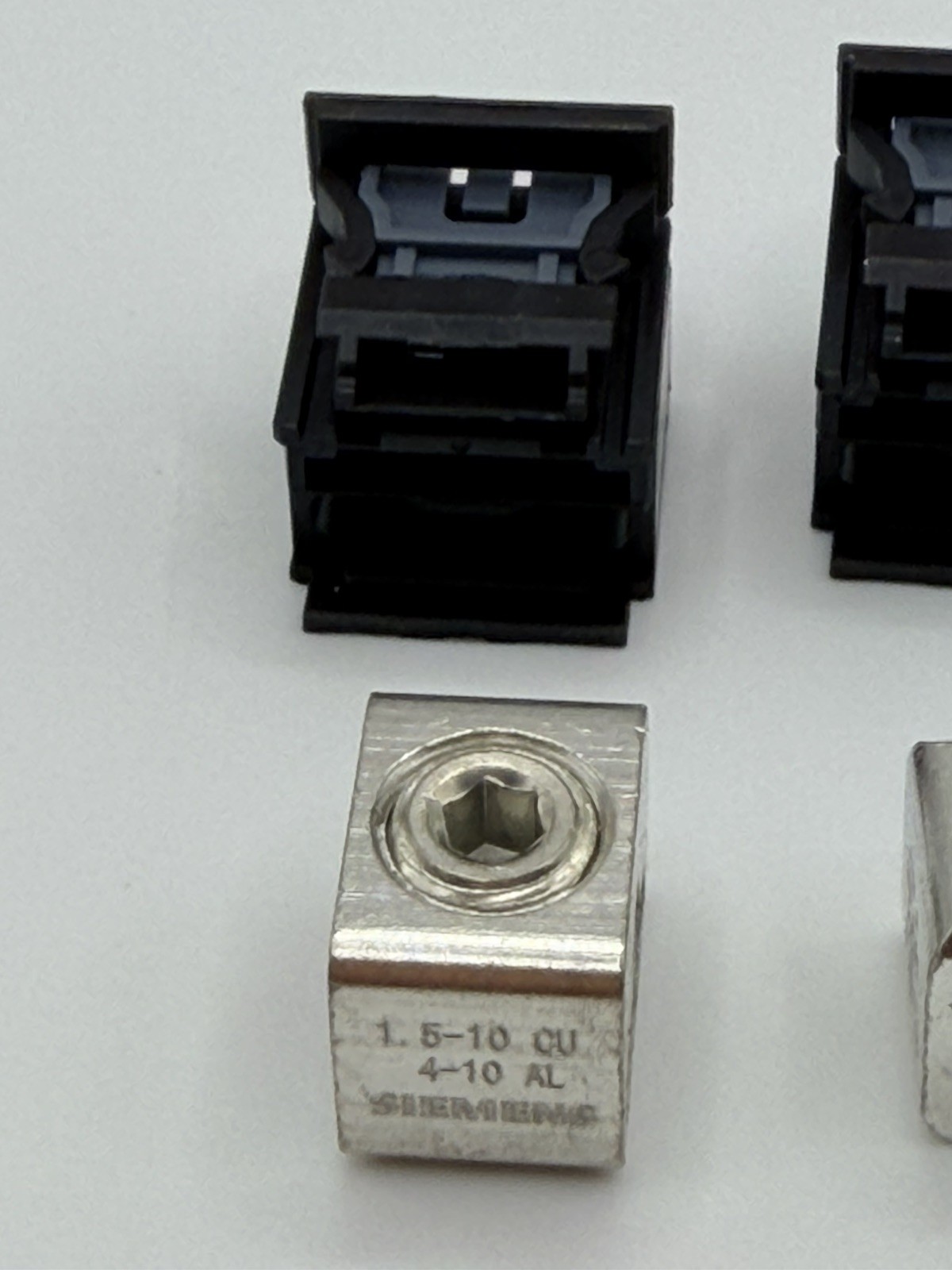 LOT OF 3 -Siemens 3VA9133-0JB10 Sentron Lug Terminal Kit 3-Piece 125A 14-8 AWG