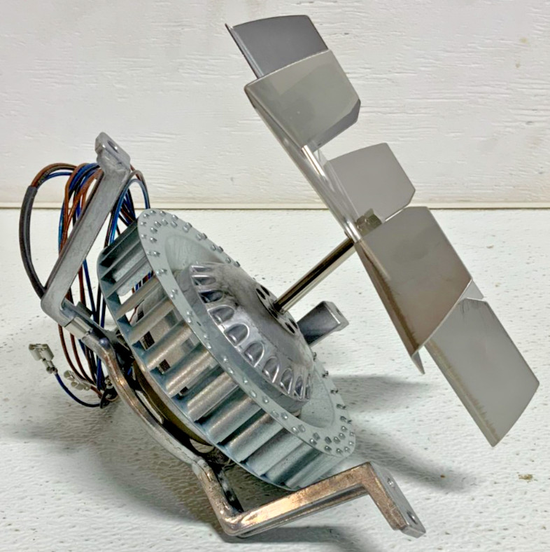New Memmert E06298 Cooling Fan Motor P/N: E0R2E180-BD52-07 230V .24/.3A 52/65W