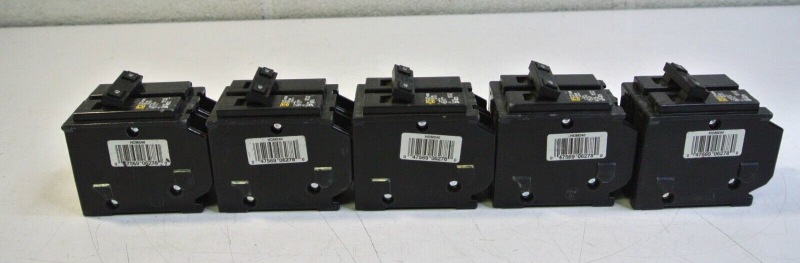 (5) Square D HOM240 Circuit Breaker 2-Pole 40 Amp 120/240 Volt AC