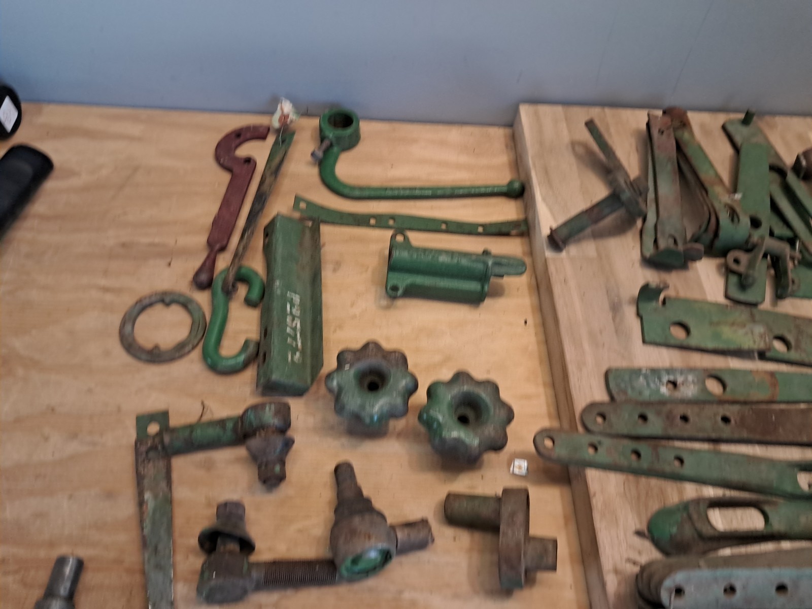 LOT Of Parts Farm Johnn Deere Baler Or Mower Parts JD Equipment Os279