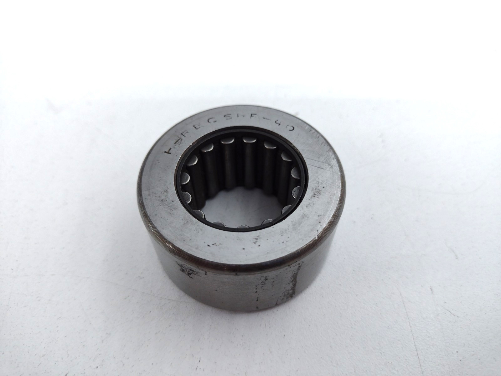 *** RBC Bearings SRF40 Flat Yoke Roller Bearing 2-inch Roller Diameter