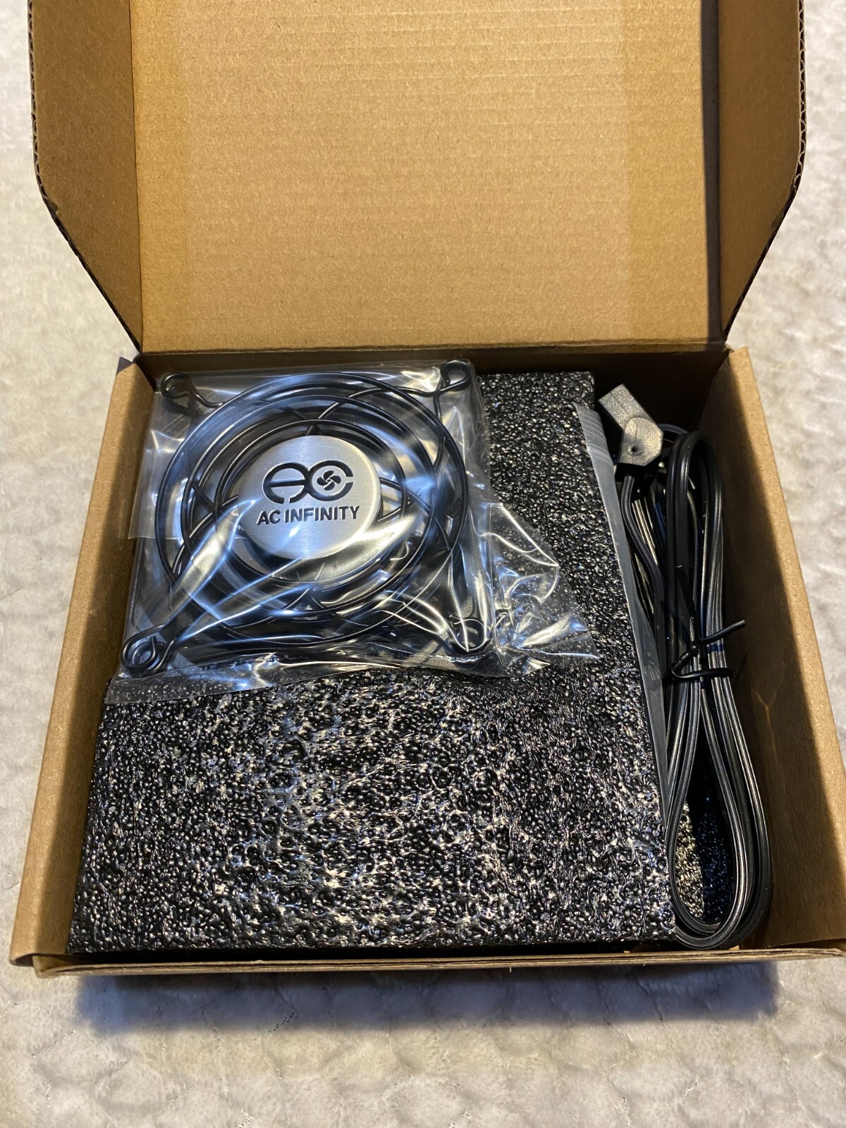 Axial Fan Series Roof Fan Kit – AC – Powered Model LS8038A-X 3.1″ x 3.1″ x 1.5″