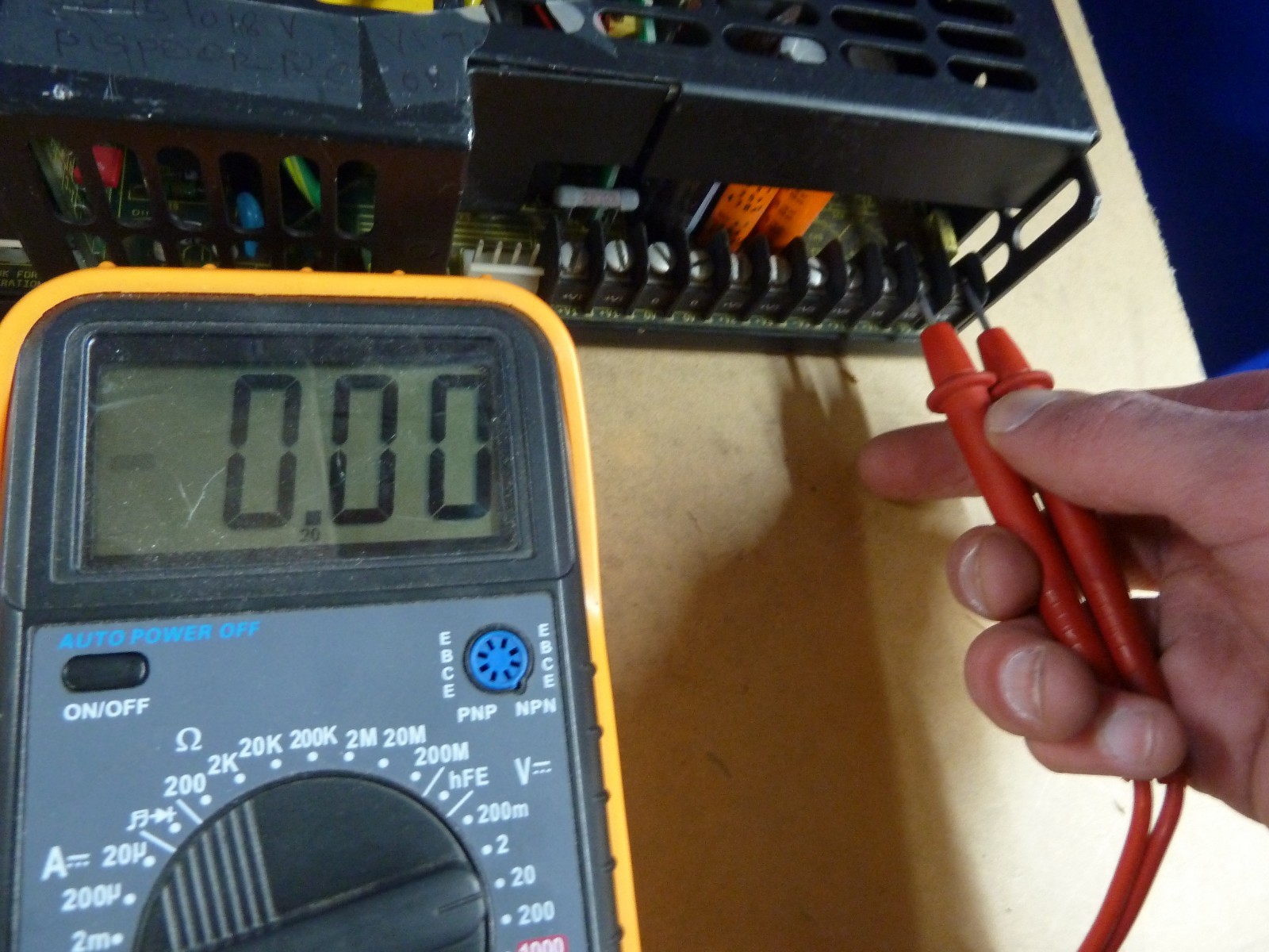 Farnell instruments power supply 8V 16V DC [T4]