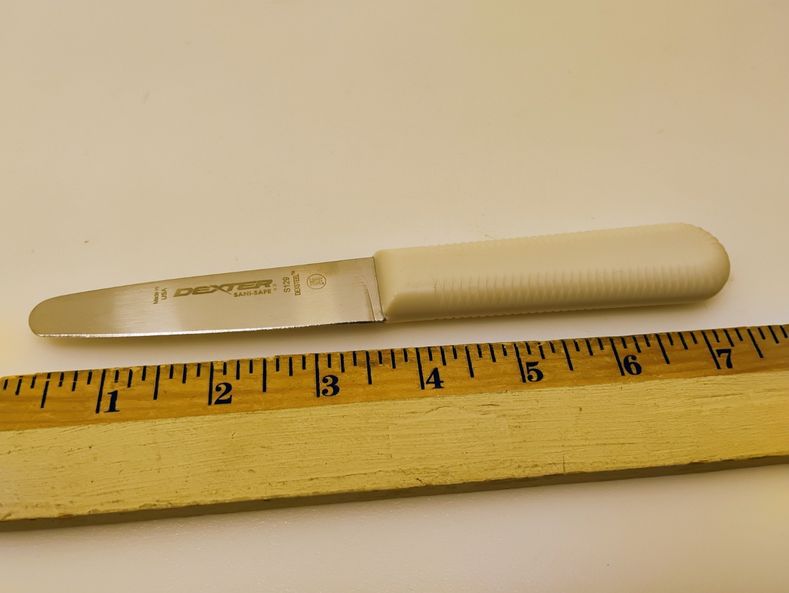 Dexter USA Clam Shellfish Oyster Knife 3 3/8″ Stiff Stainless Blade White S129