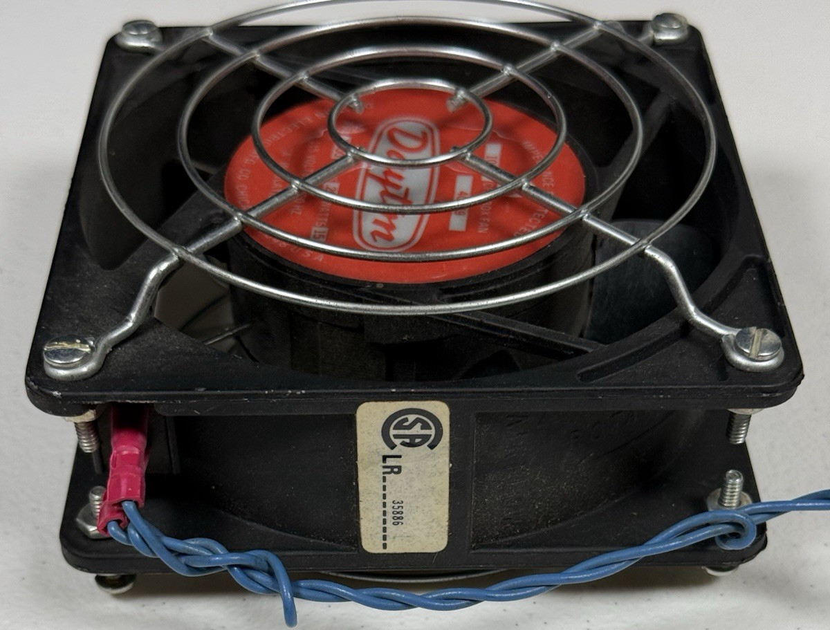 Dayton Model 4C549 115 Volts 100 CFM Box Fan «A» Insulation Wired LR35886