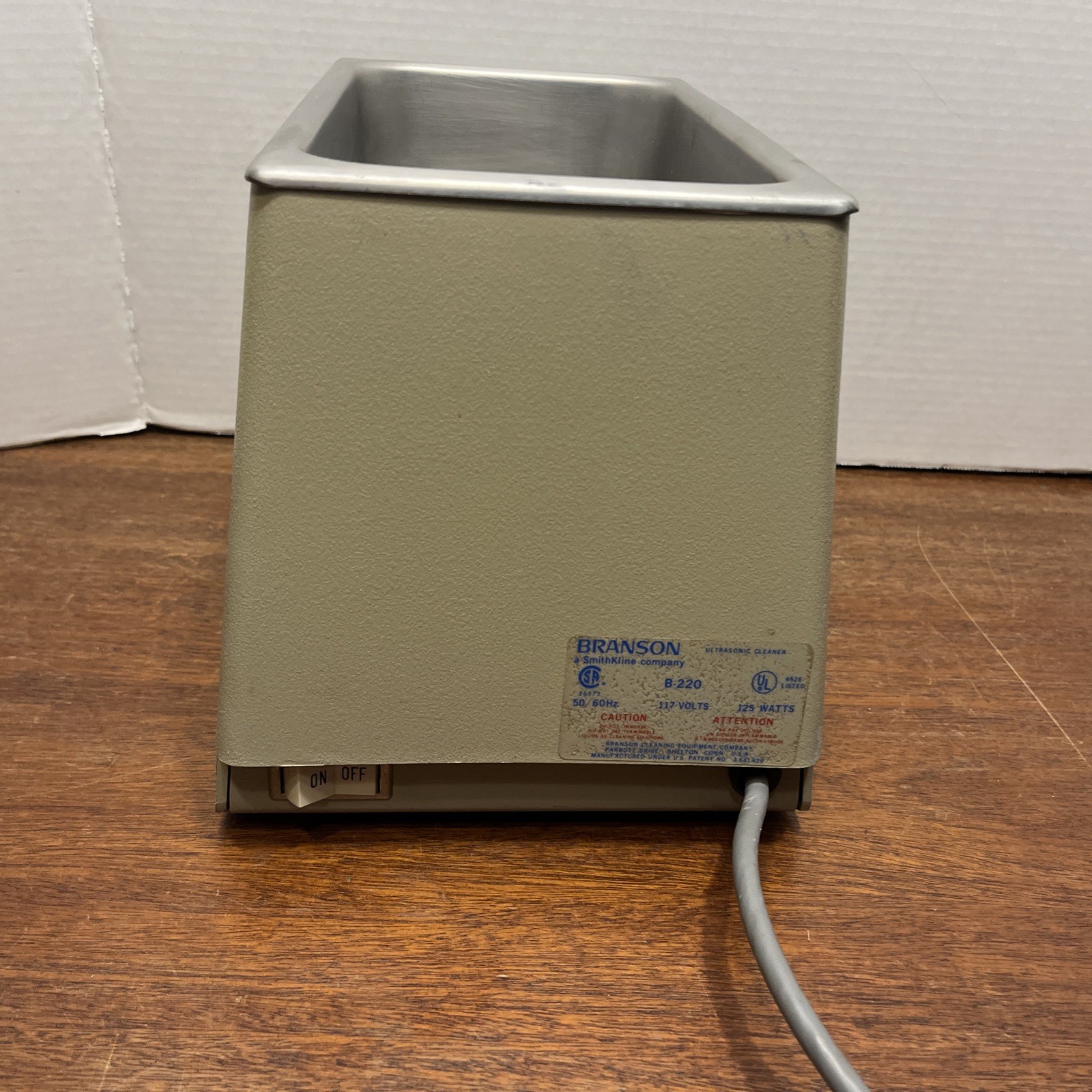 Branson Bransonic 220 B-220 Ultrasonic Cleaner w/basket no Lid TESTED