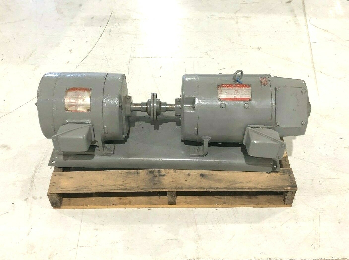 GE Triclad 5HP Electric Motor & Kinamatic Direct Current Generator 3KW 125V 24A