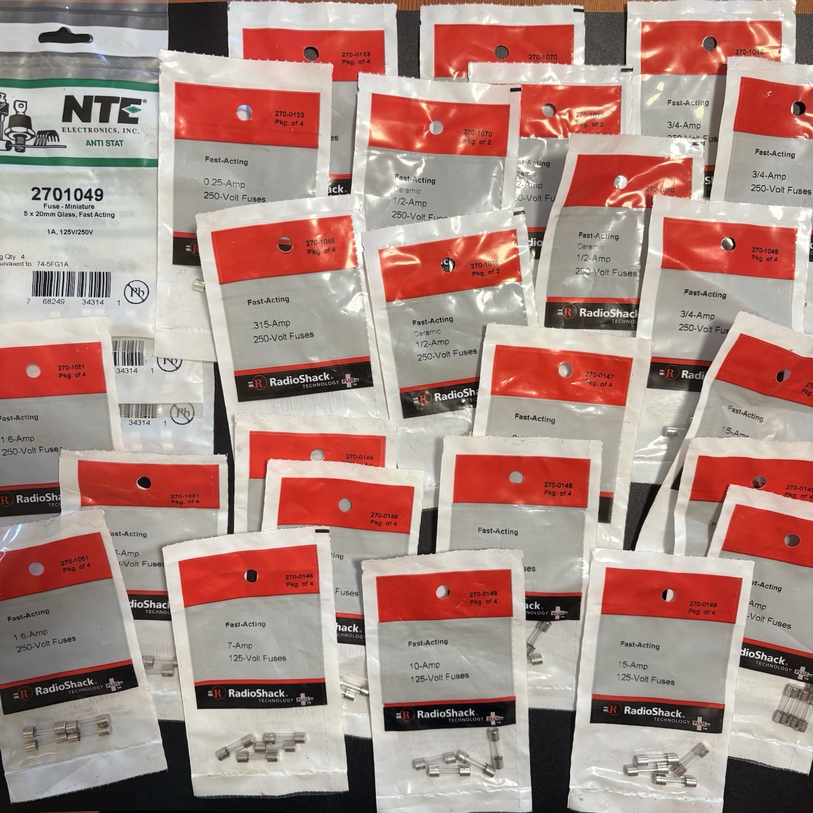 NOS Vintage RadioShack Fast-Acting Mixed Fuse Lot 27 Packs 98pc Glass Ceramic