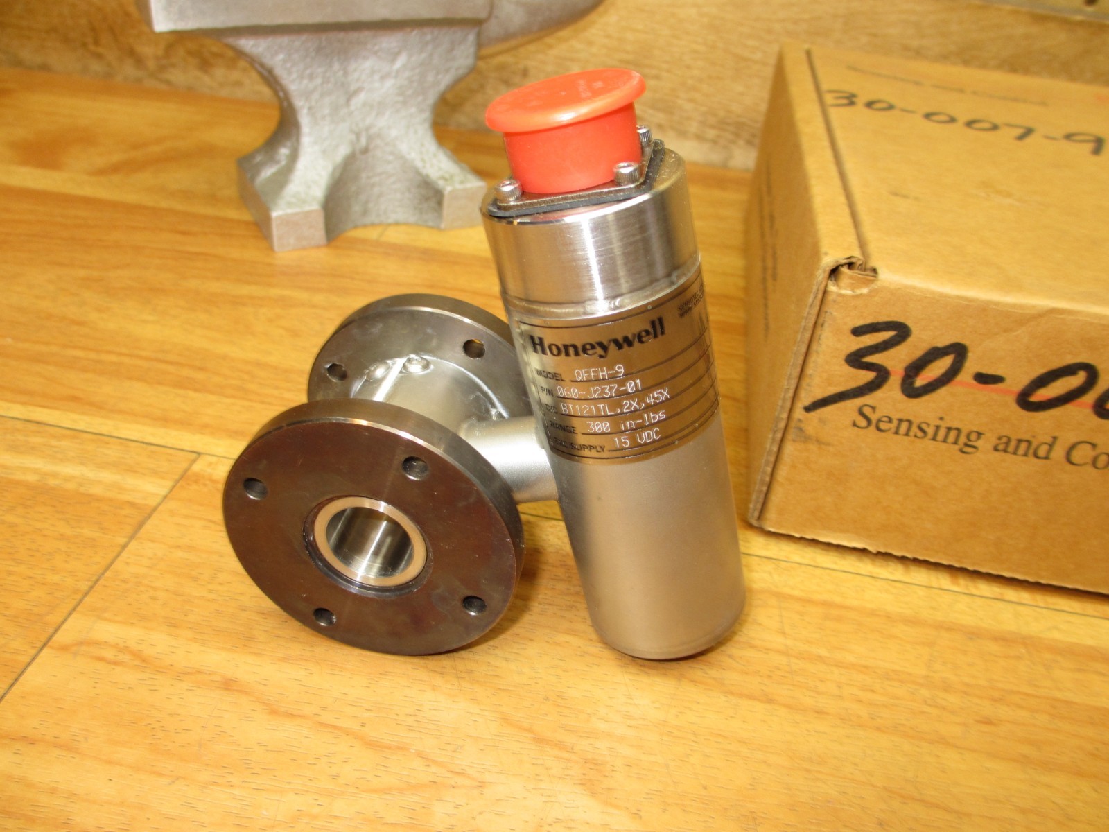 Honeywell QFFH-9 *NEW* 060-J237-01 Flange Reaction Torque Transducer 300in-lbs