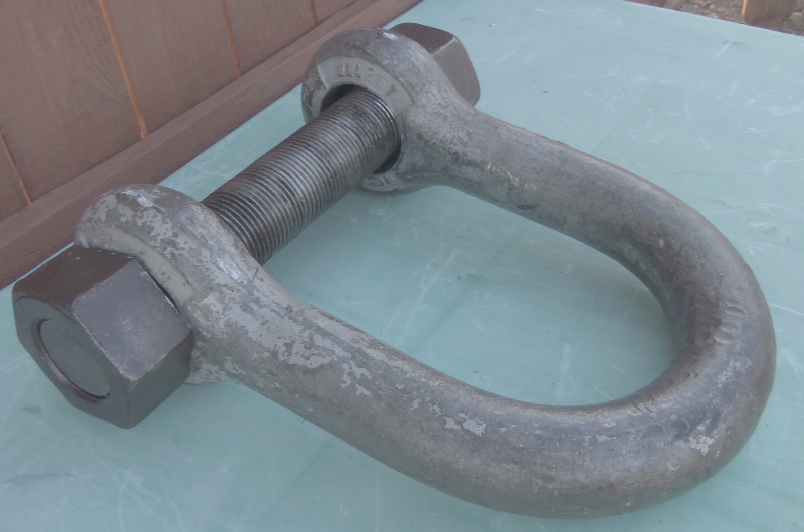 Crosby WLL 25 Ton Bolt Type Anchor Shackle – With Huge Nut & Bolt