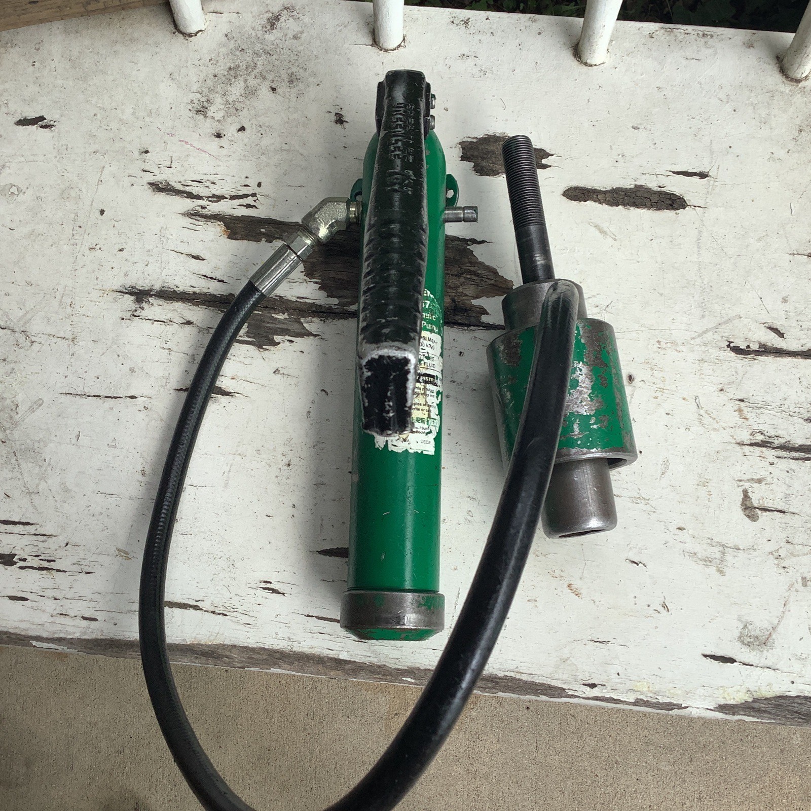Greenlee 767 Hydraulic Hand Pump & Ram Set.