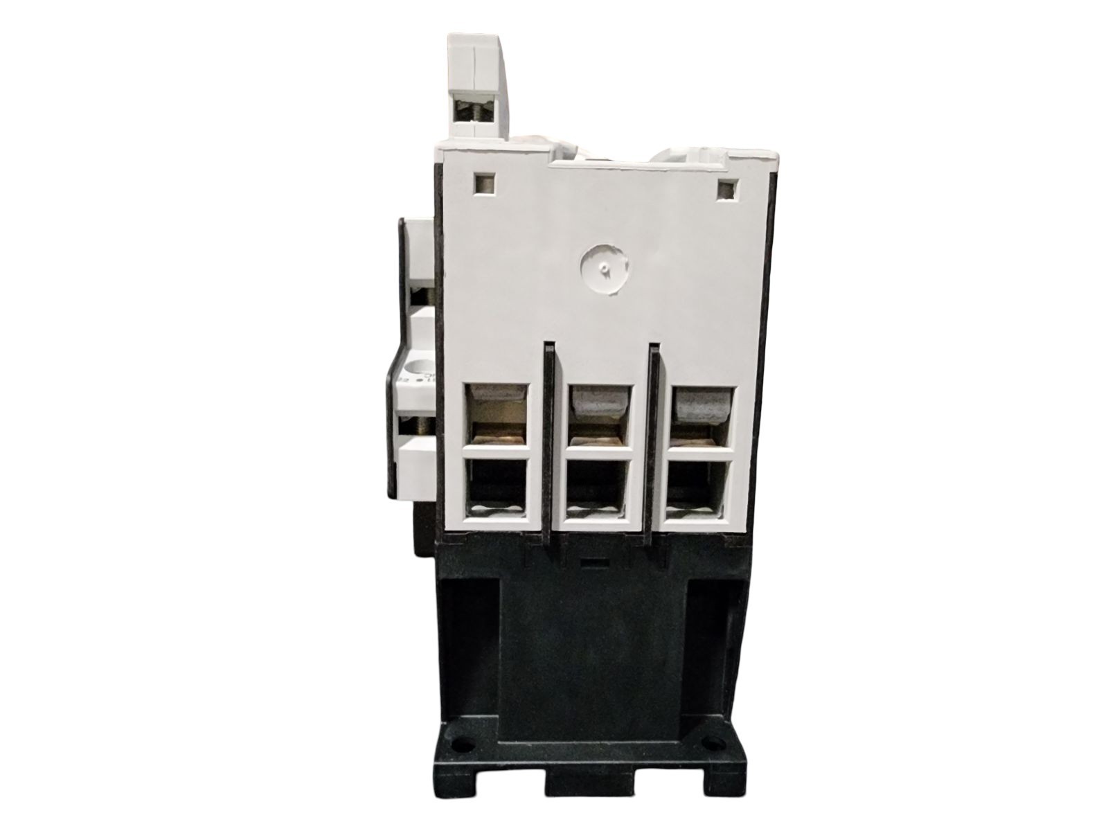 Eaton 40A IEC Contactor XTCE040DS1A Side-Mounted 110/120V 3P Screw Terminal FVNR