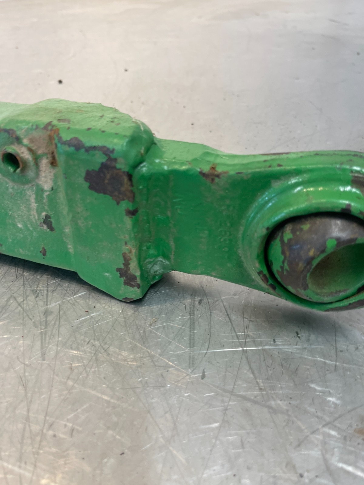 John Deere Tractor Lower 3pt Hydraulic Lift Arm R27009R