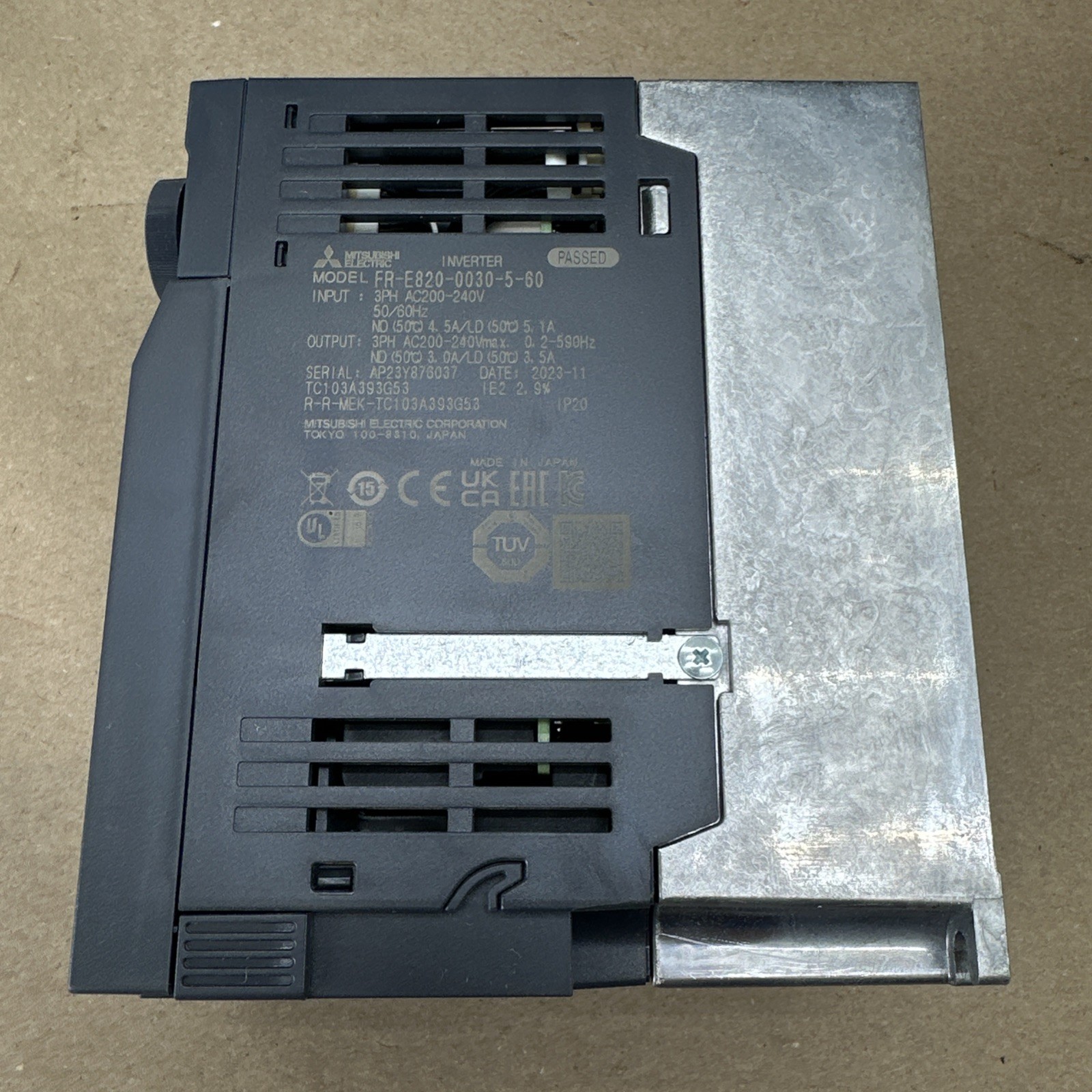 MITSUBISHI FR-E820-0030-5-60 3~Ph Inverter VSD/VFD 0.4kW/0.5HP – NEW SURPLUS