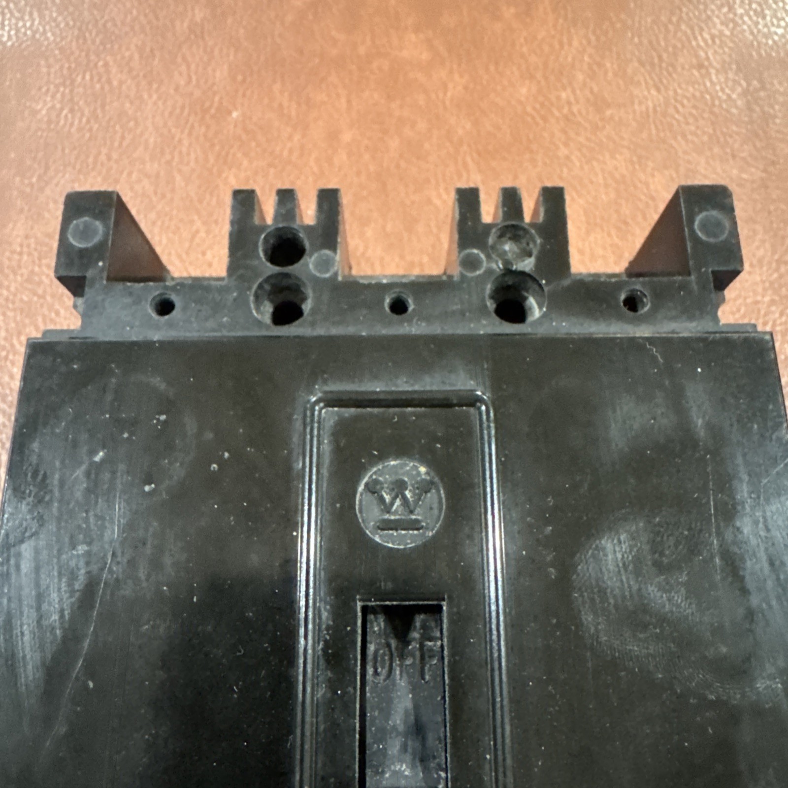 Westinghouse 3P 100A FB3100 600V 3 Pole 100 Amp 4975D71G44 Shunt Trip *Chipped*