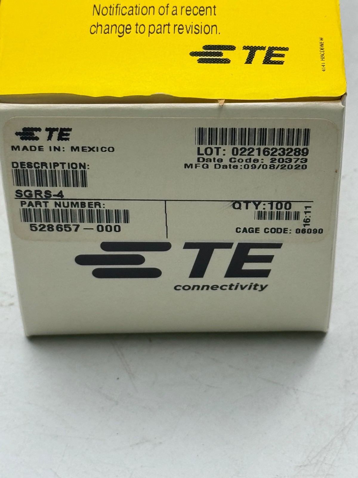 TE Connectivity Butt Splice Connectors Blue SGRS-4 528657-000- 100PK