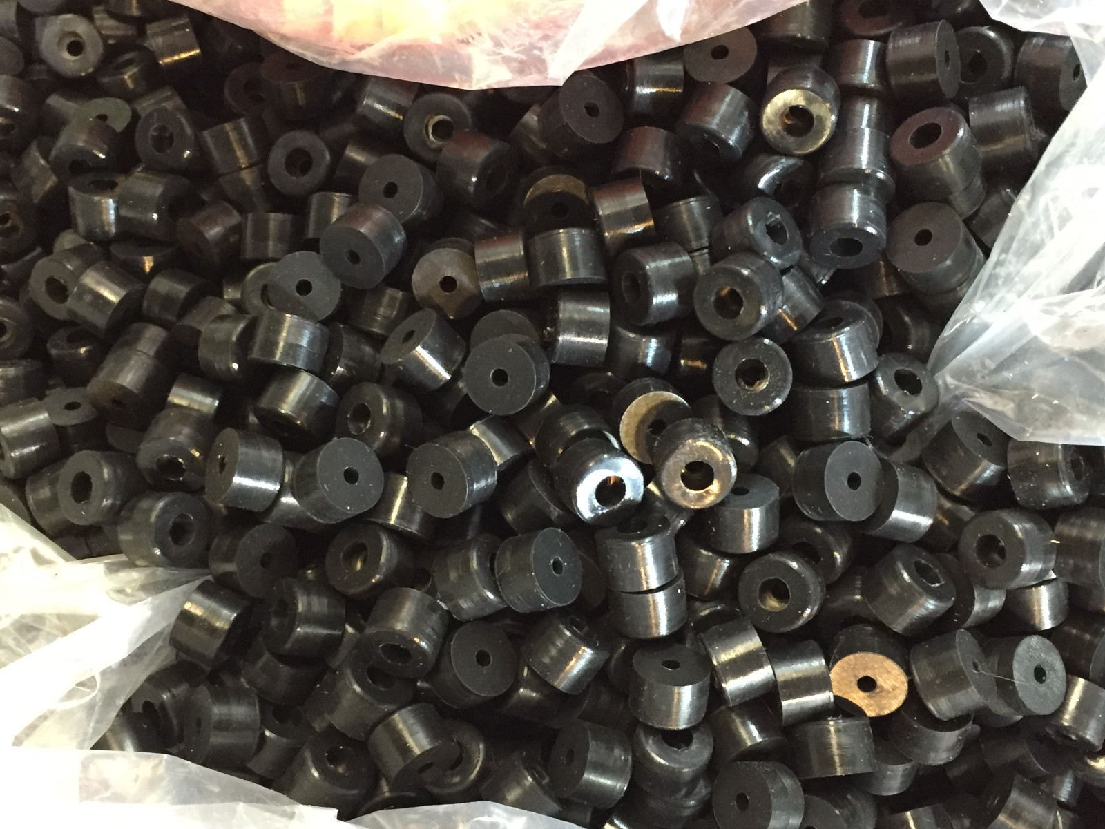 Silicone Rubber Bumper Feet (SMALL 1/2″)(5/8″)(7/8″) BLACK (FIRM) with screws