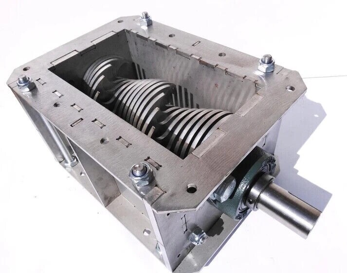 SHREDDER FULLY BUILT – 21 x 5MM 3 BLADE ROTATING SHEAR CUTS PLUS 6MM SIEVE