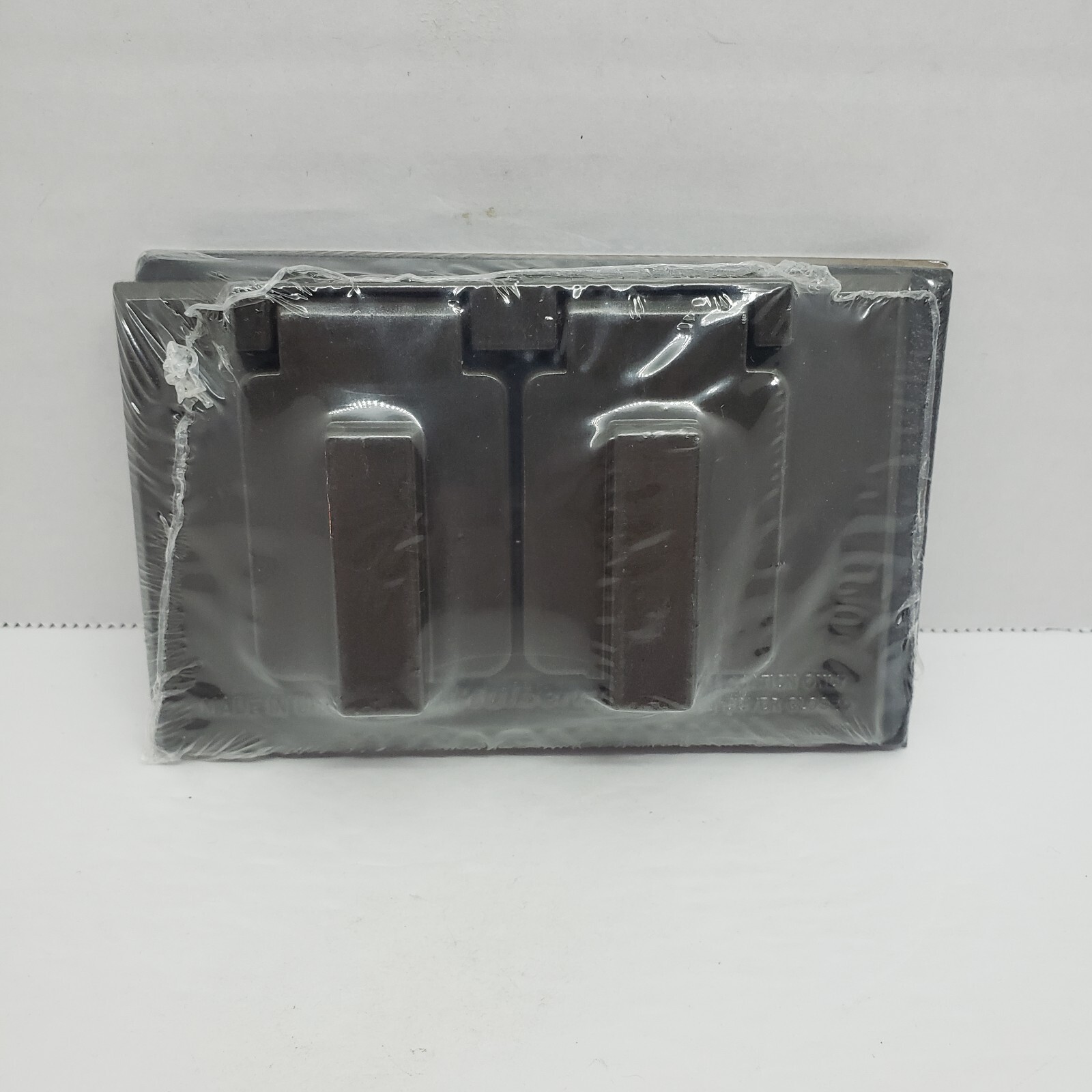Mulberry Weatherproof 1 Gang Dupl. Cover for Wet Locations Metal Bronze #30501Z