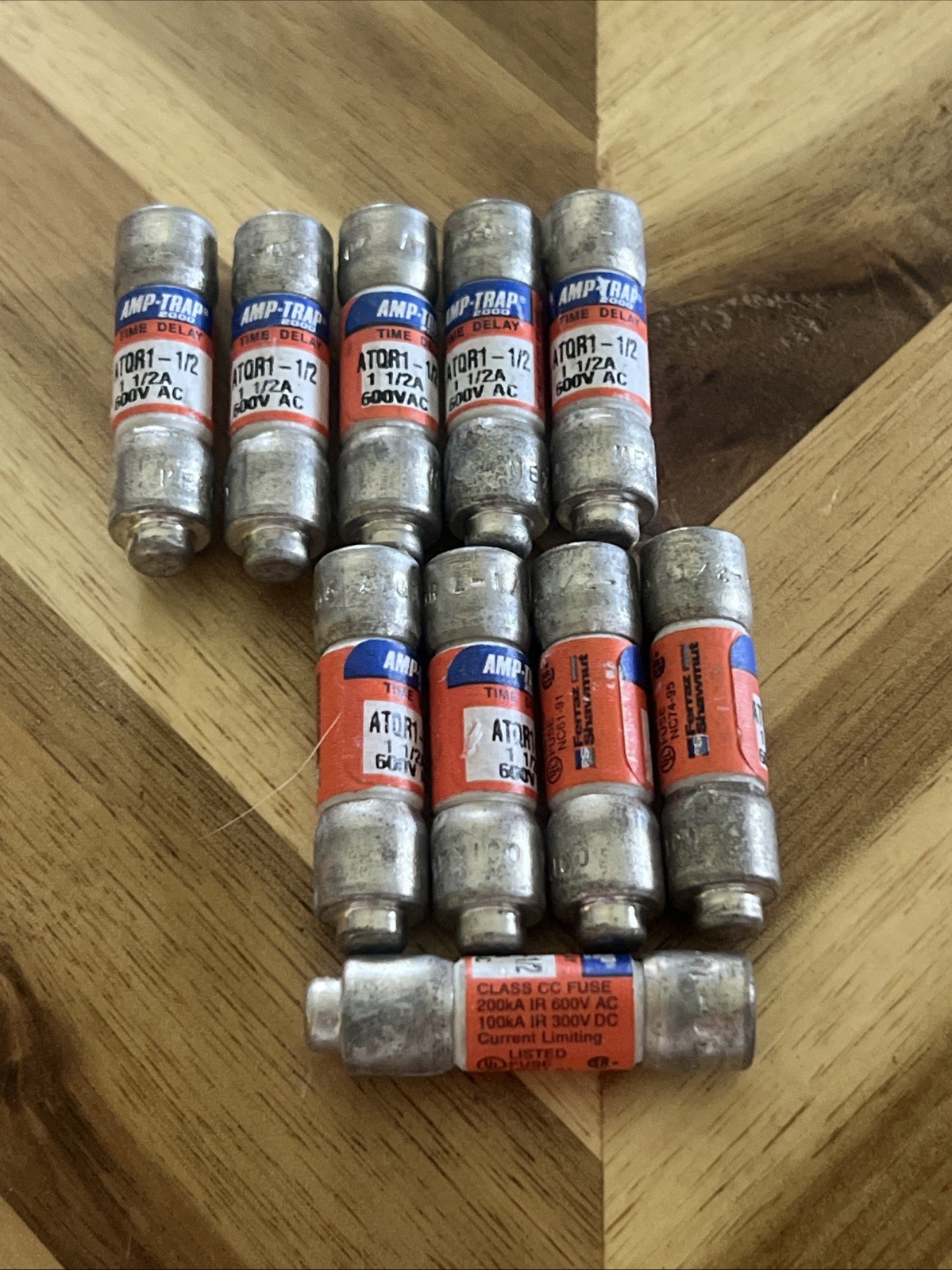 Packof 10- Mersen ATQR1-1/2 ATQR-1-1/2 1.5A 600V TIME DELAY Fuse ATQR 1-1/2