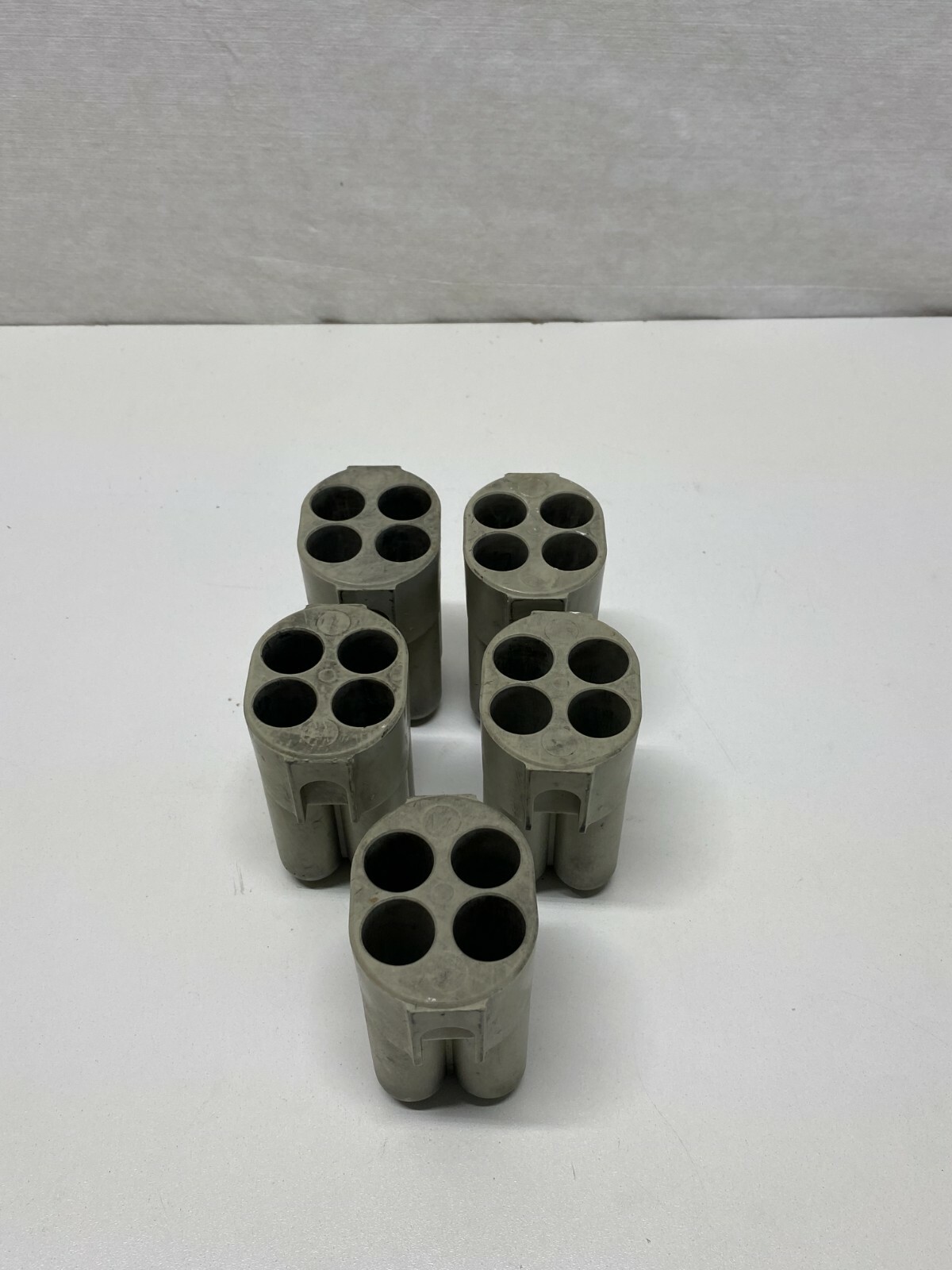 J12: Set of 4 CENTRIFUGE SWING ROTOR BUCKET ADAPTER