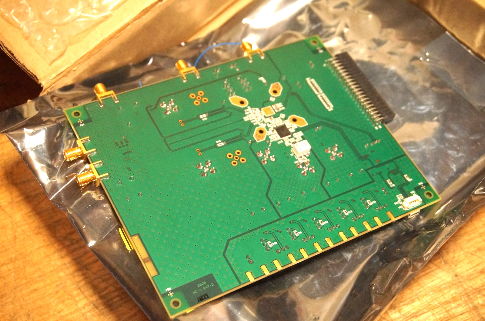 ANALOG DEVICES AD9714-EBZ Data Conversion 8-bit low power converter DAC