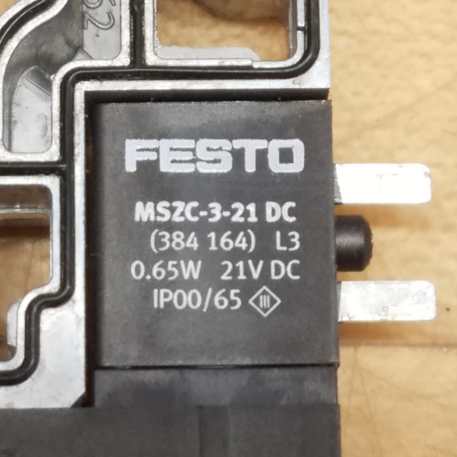 Festo MSZC-3-21 DC Pneumatic Solenoid Valve, 0.65W, 21VDC, IP00/65 – USED