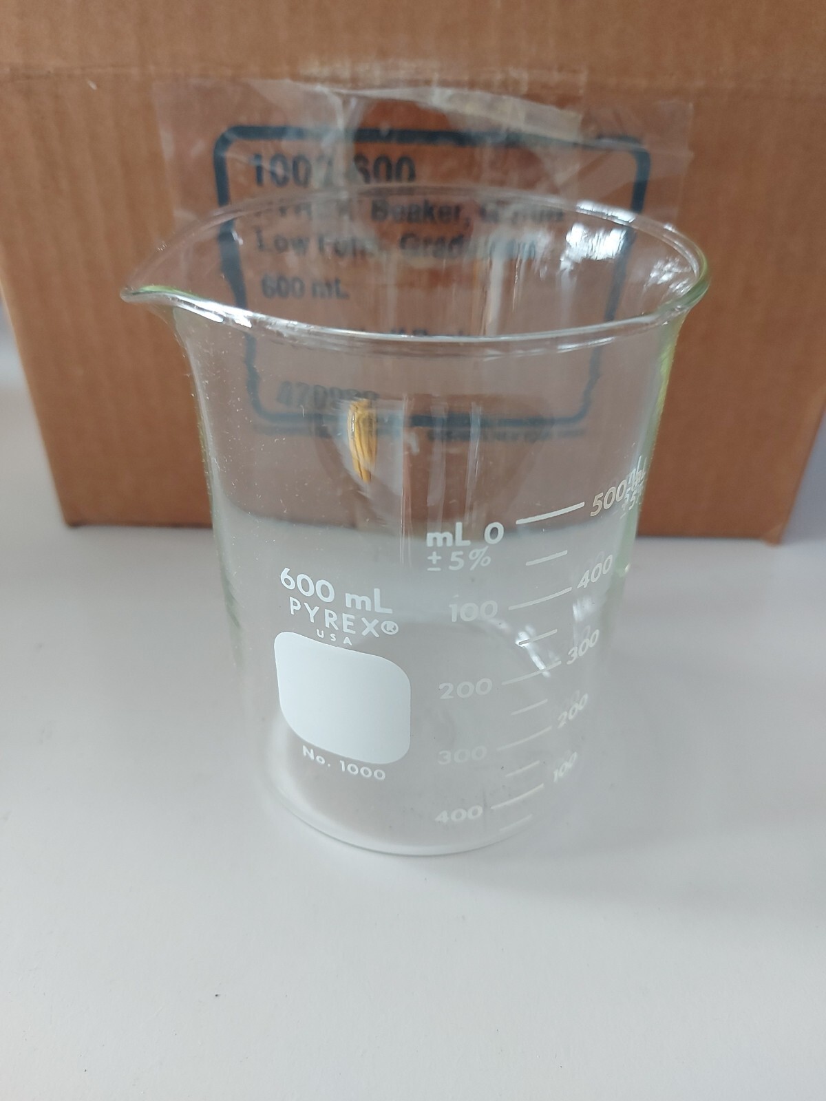 PYREX Griffin Low Form 600mL Beaker Graduated. FAST FREE SHIPPING!