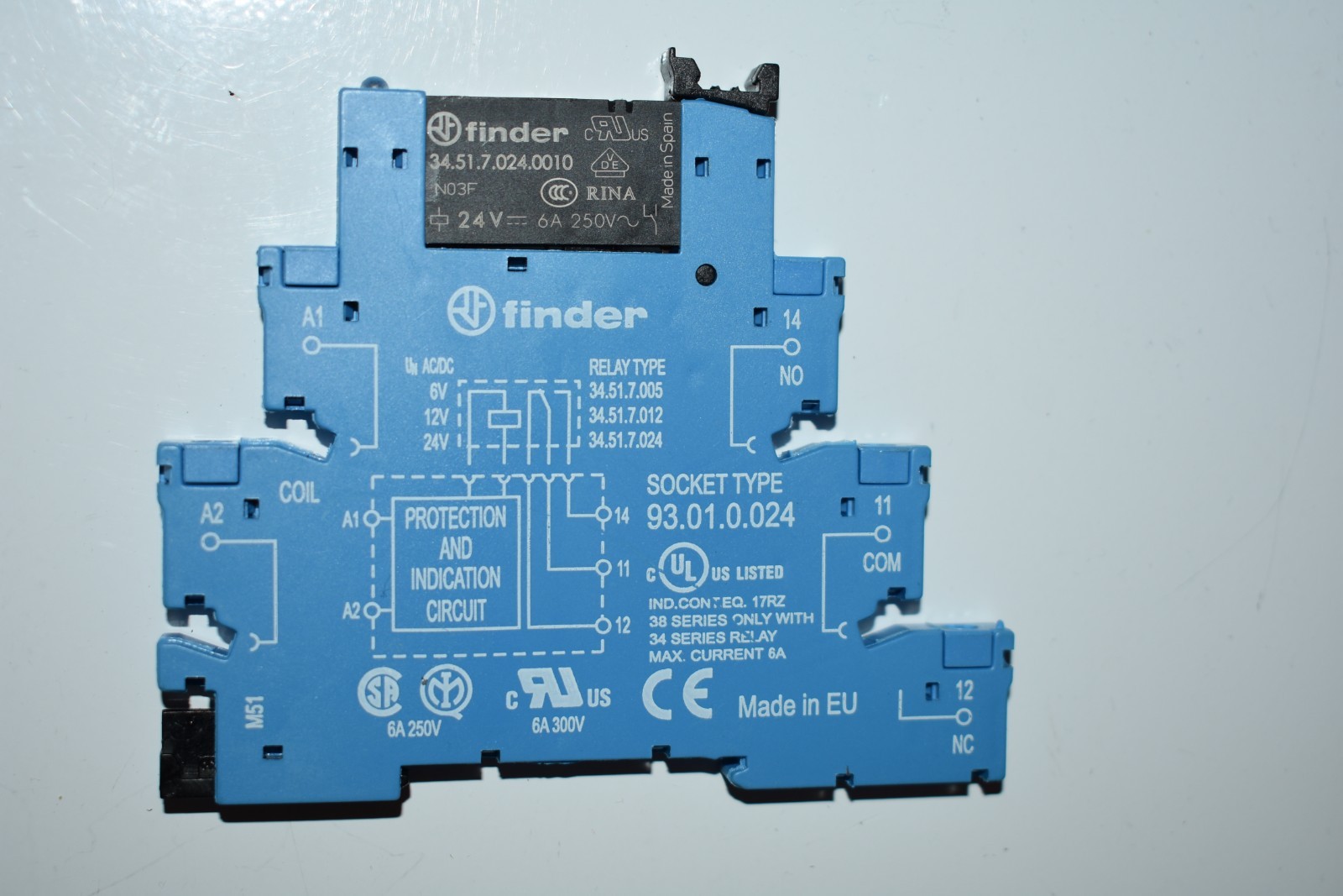 Finder 34.51.7.024.0010 Ultra-Slim Relay w/ 93.01.0.024 Socket Base lot of 5
