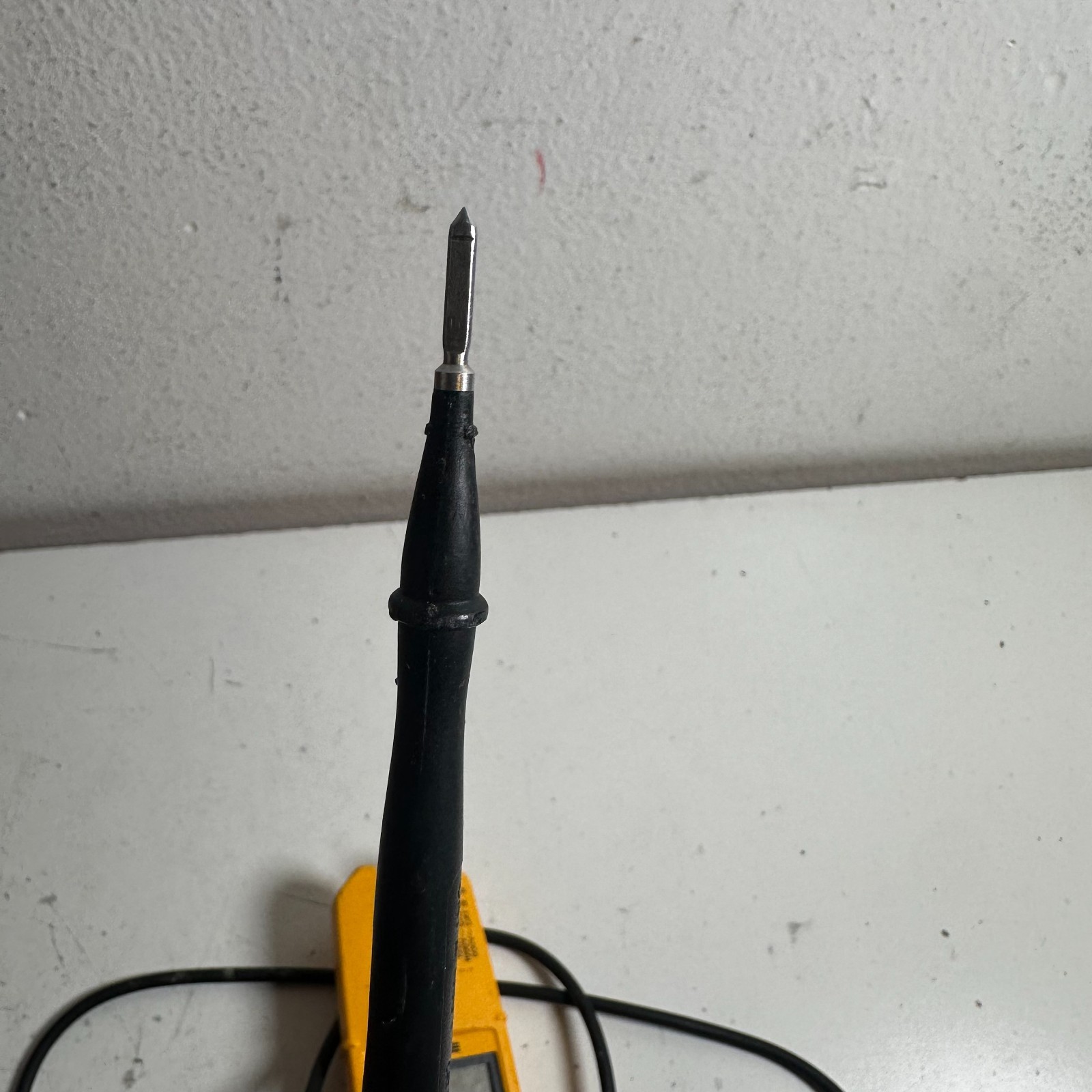 Fluke T5-600 Yellow 600 Voltage Meter Continuity Current Electrical Tester