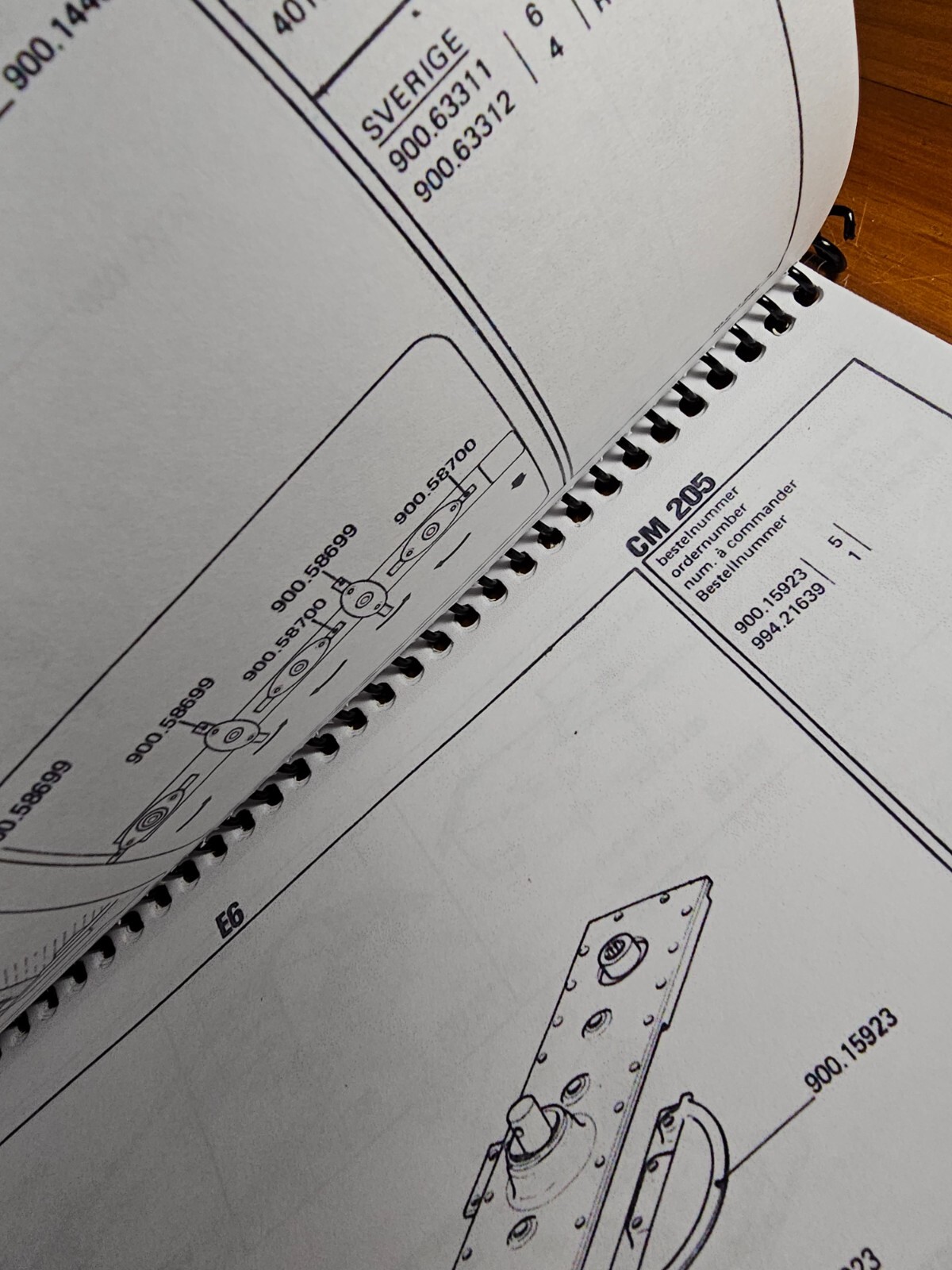 Vicon CM205 Series 14028 Disc Mower Parts Manual 70.001.940