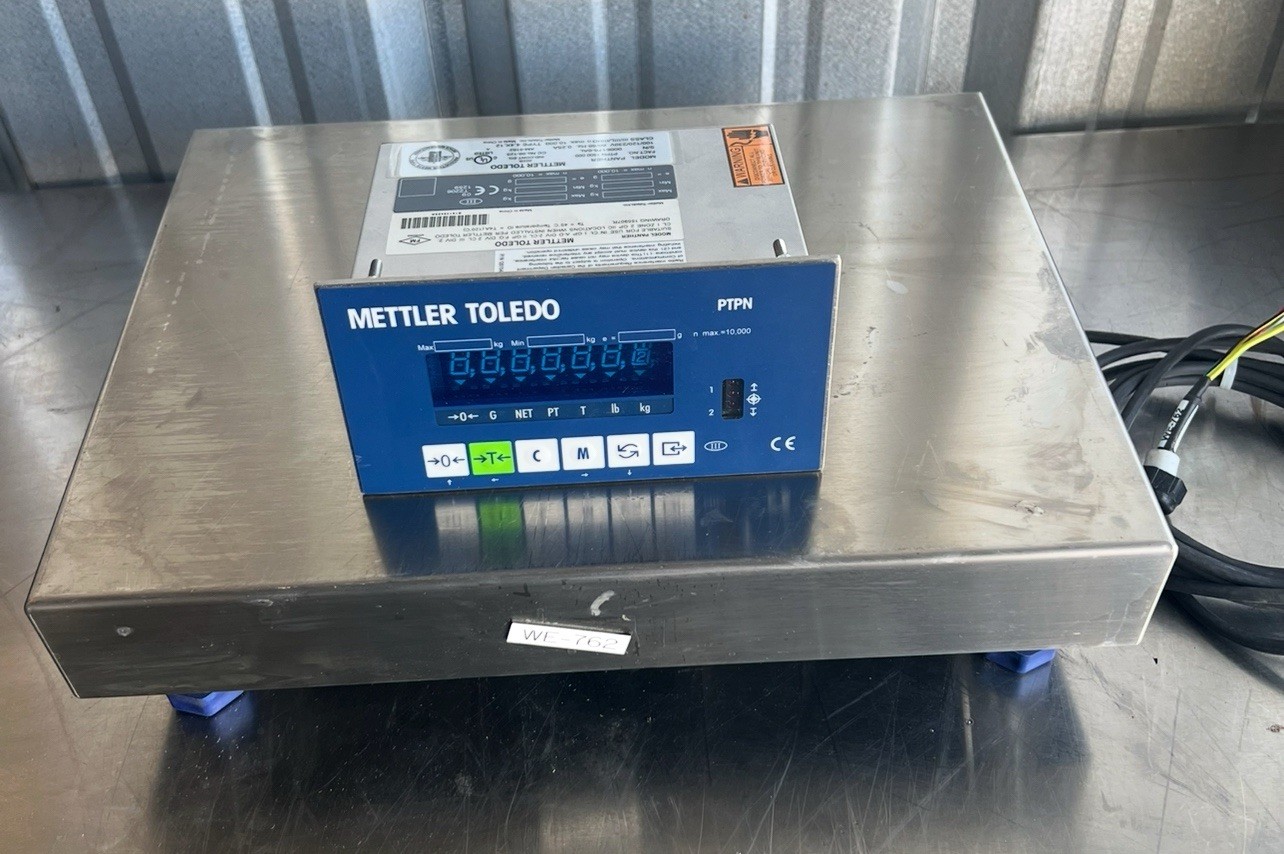 Mettler-Toledo PBA430-BB30 25kg/50lb Bench Scale w/ Panther Terminal Indicator