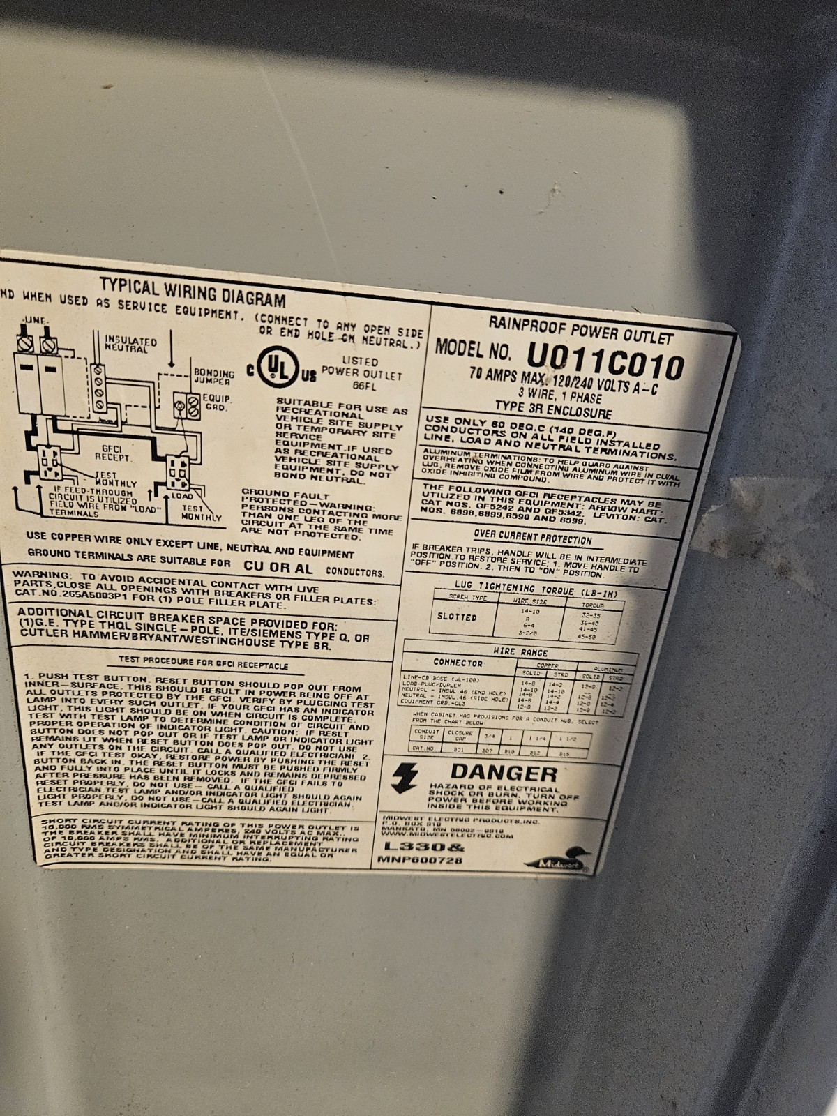 Midwest 120/240 Volts 70 Amps Outdoor Power Outlet