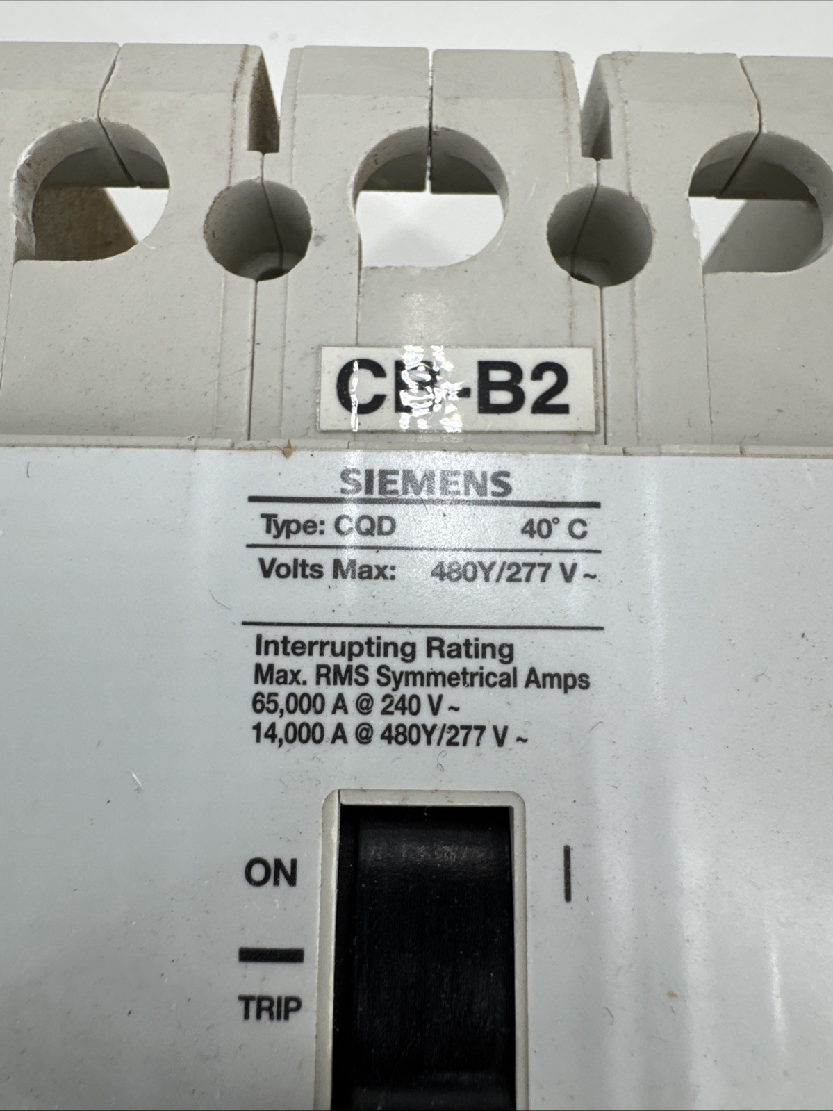 Siemens CQD3100 100Amps 3 Pole 480/277 V Circuit Breaker Used