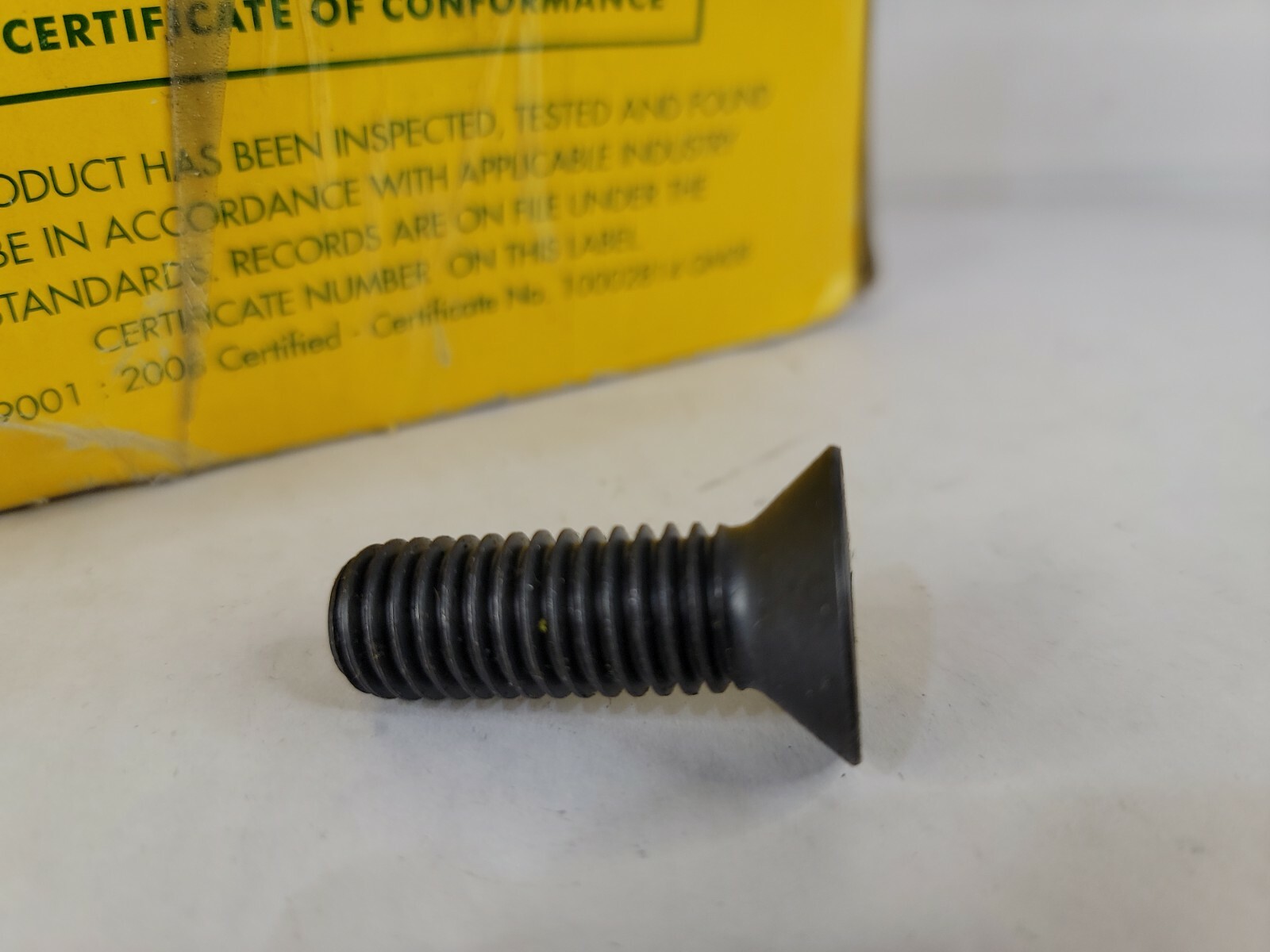 Box of 34 ASME B18.3 ASTM F835 FLAT HEAD CAP SCREW 1/2-13 X 1-1/2 60130