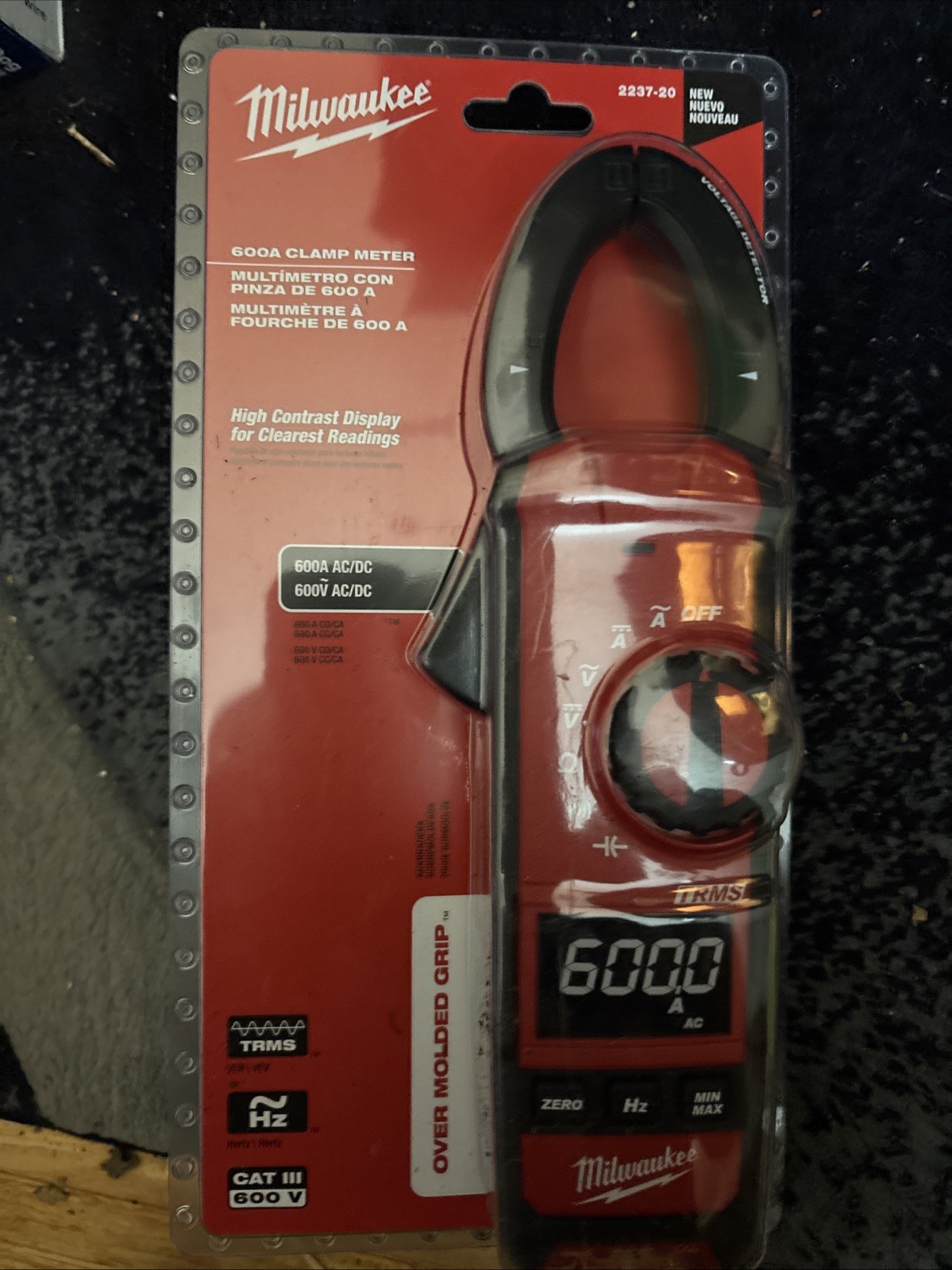 Milwaukee 2237-20 Clamp Meter, Cat III ,TRMS, Hz 600V 600A
