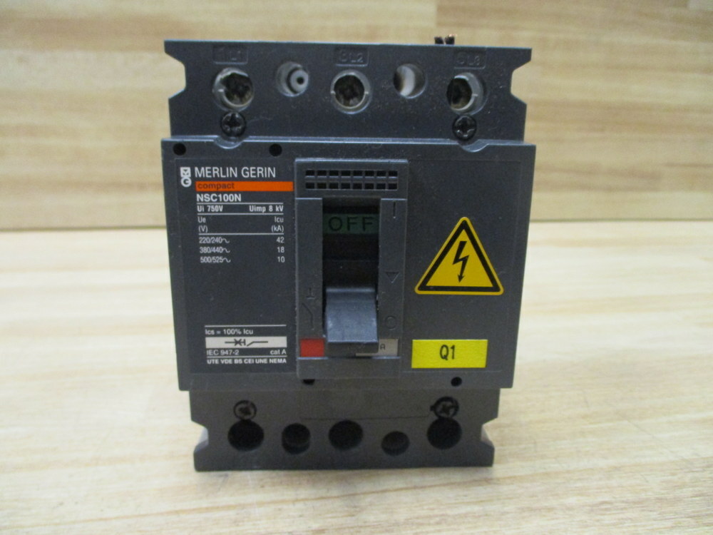 Schneider Merlin Gerin Square D NSC100N/NA Circuit Breaker NSC100N 25 AMP