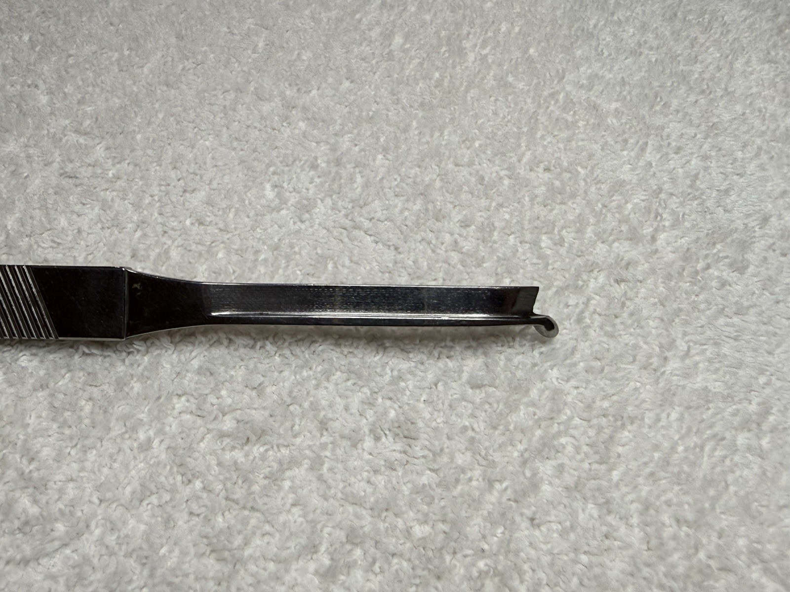 STORZ N4377 Silver Osteotome 7» Curved Left 5.0mm W Single Guarded Cutting Edge