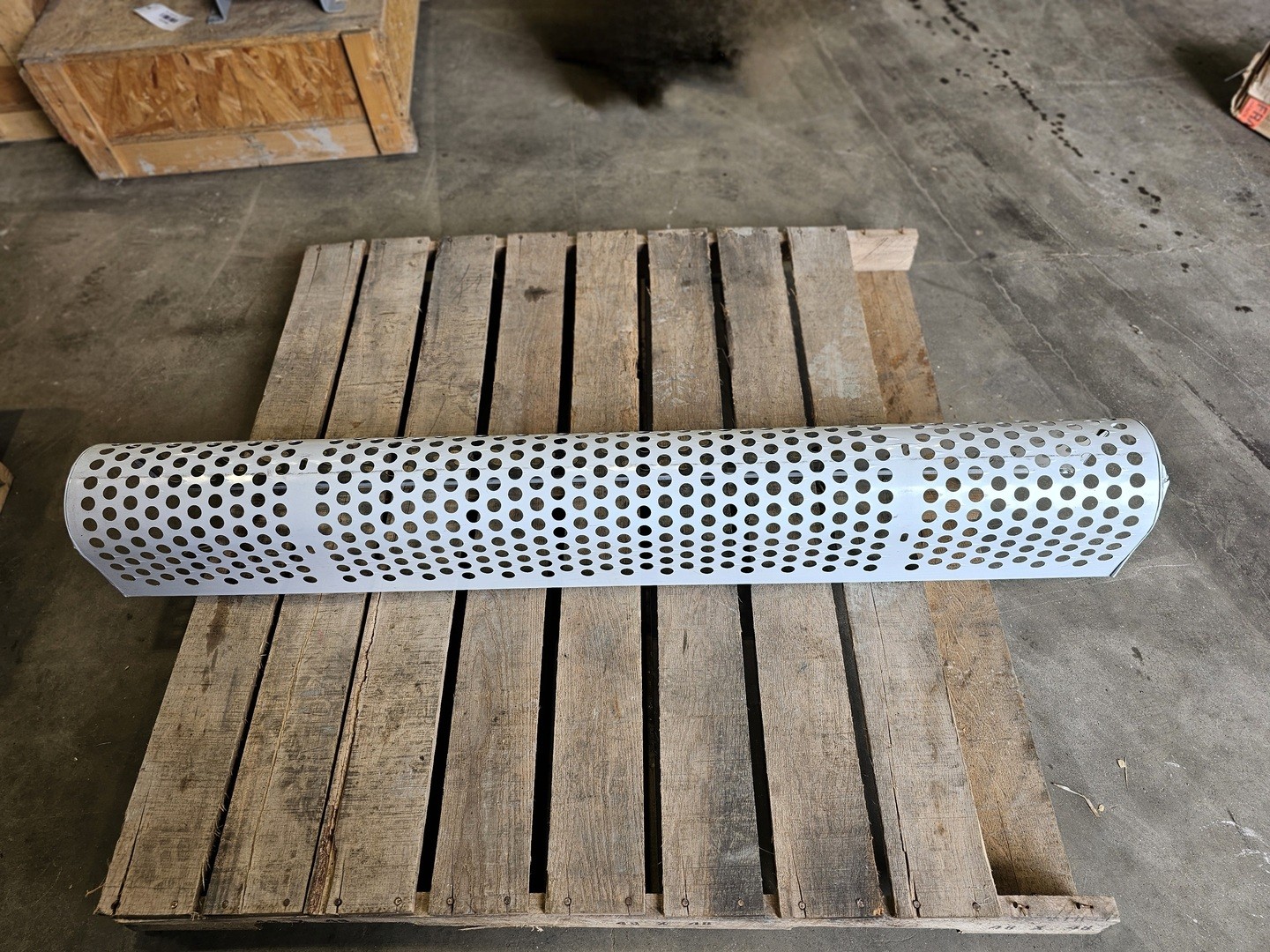 SURPLUS NEW PACCAR M46-1197 Exhaust Shield – Parts & Components