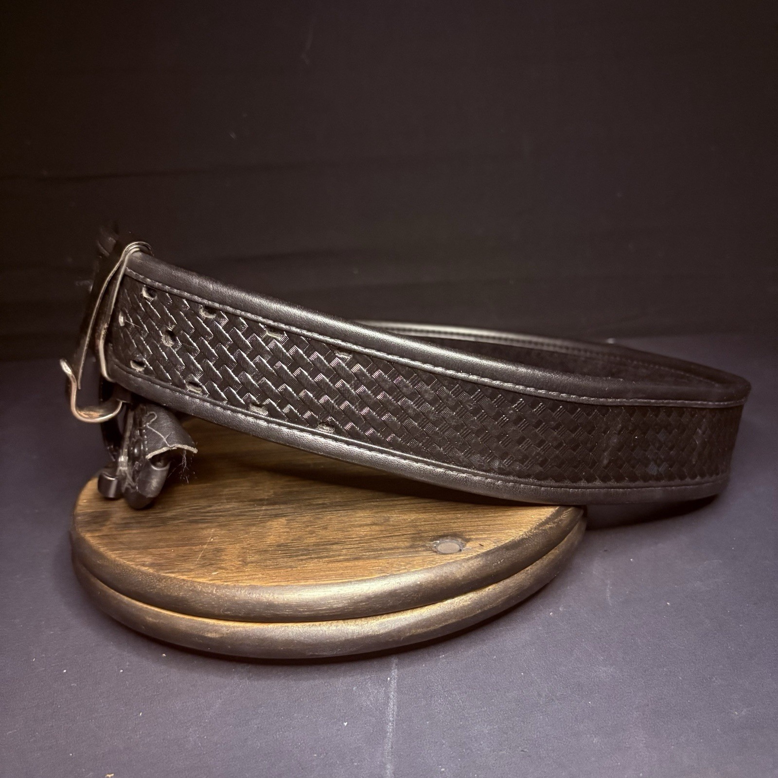 Bianchi Duty Belt Size 34″ AccuMold 7960 w/Keyring Holder Basketweave Leather