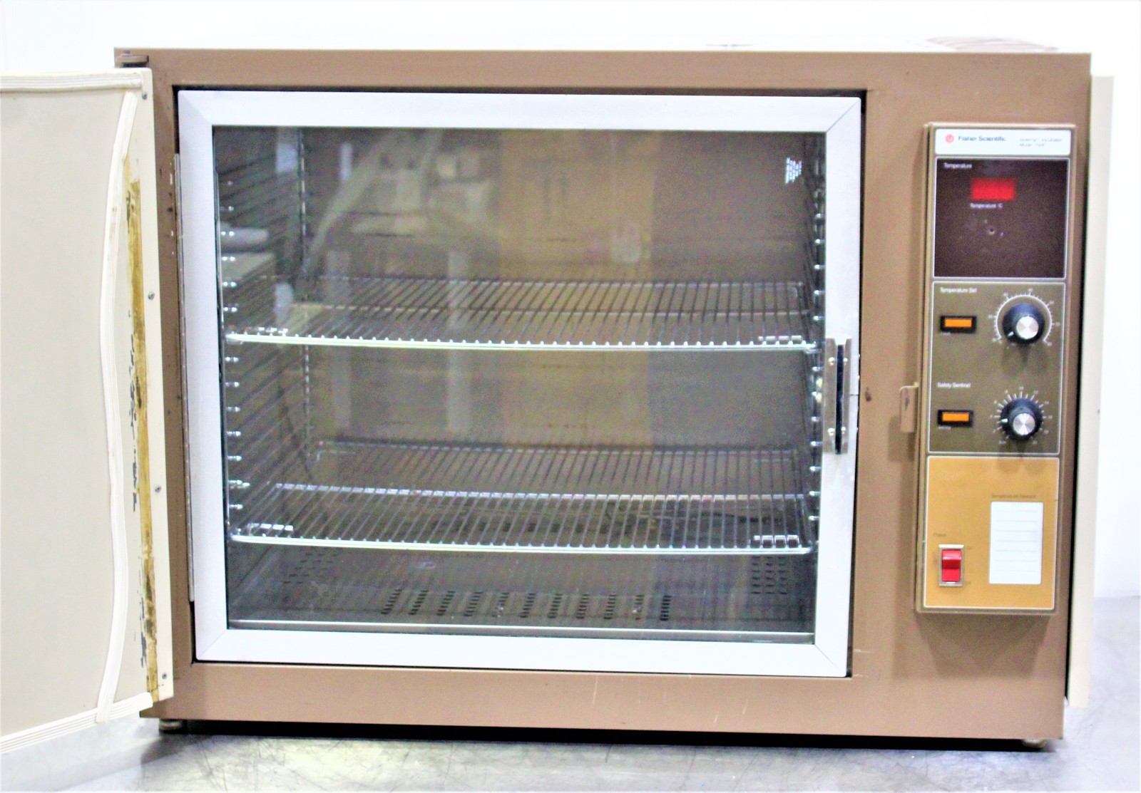 Fisher Scientific 750D Isotemp Incubator 30-75C Temp Range (3368150)
