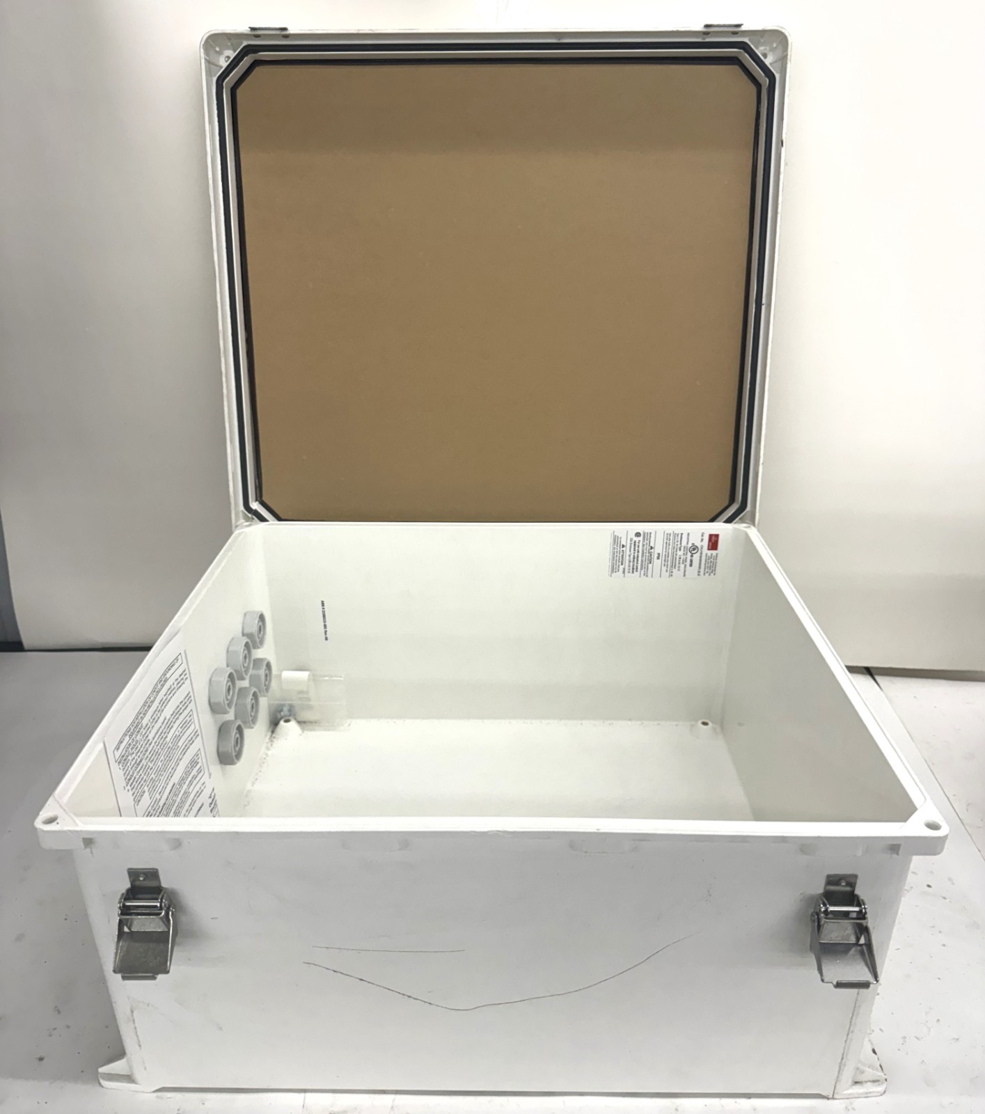 NVENT HOFFMAN NEMA INDUSTRIAL CONTROL PANEL ENCLOSURE ISSUE – CLEAR COVER DOOR