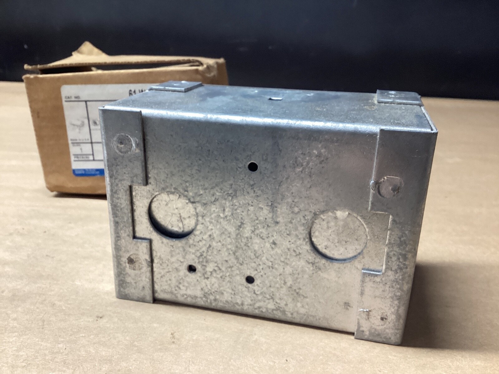 Steel City 61-W Galvanized Steel FLOOR BOX #123F125PR6*CO