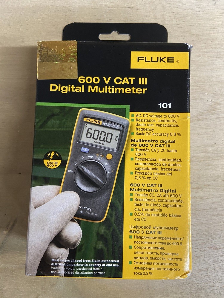 Fluke 15B+ Digital Multimeter 600V CAT III W/ Test Leads Backlit LCD (New)