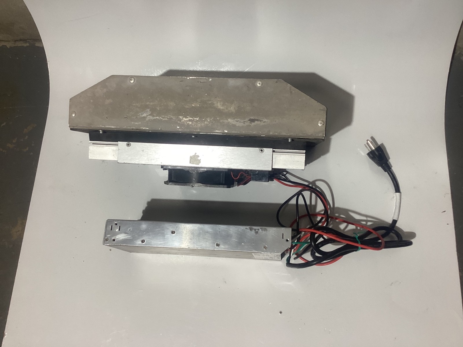 McLean Electronic Enclosure Air Conditioner 24 Vdc or 120 Vac powered