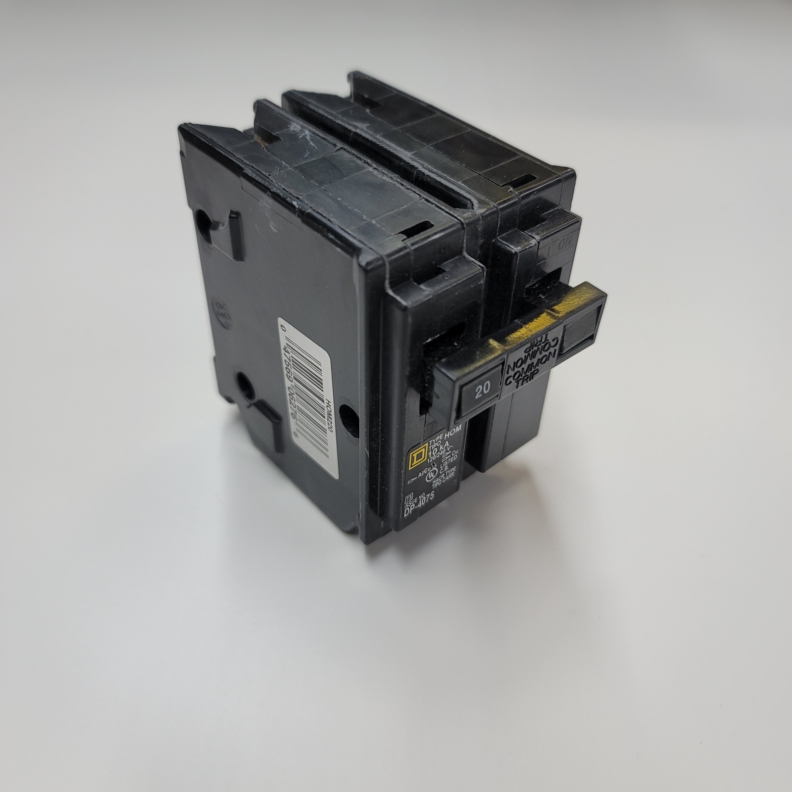Square D HOM220 20A 2 Pole Circuit Breaker Homeline 120/240V Common trip NEW