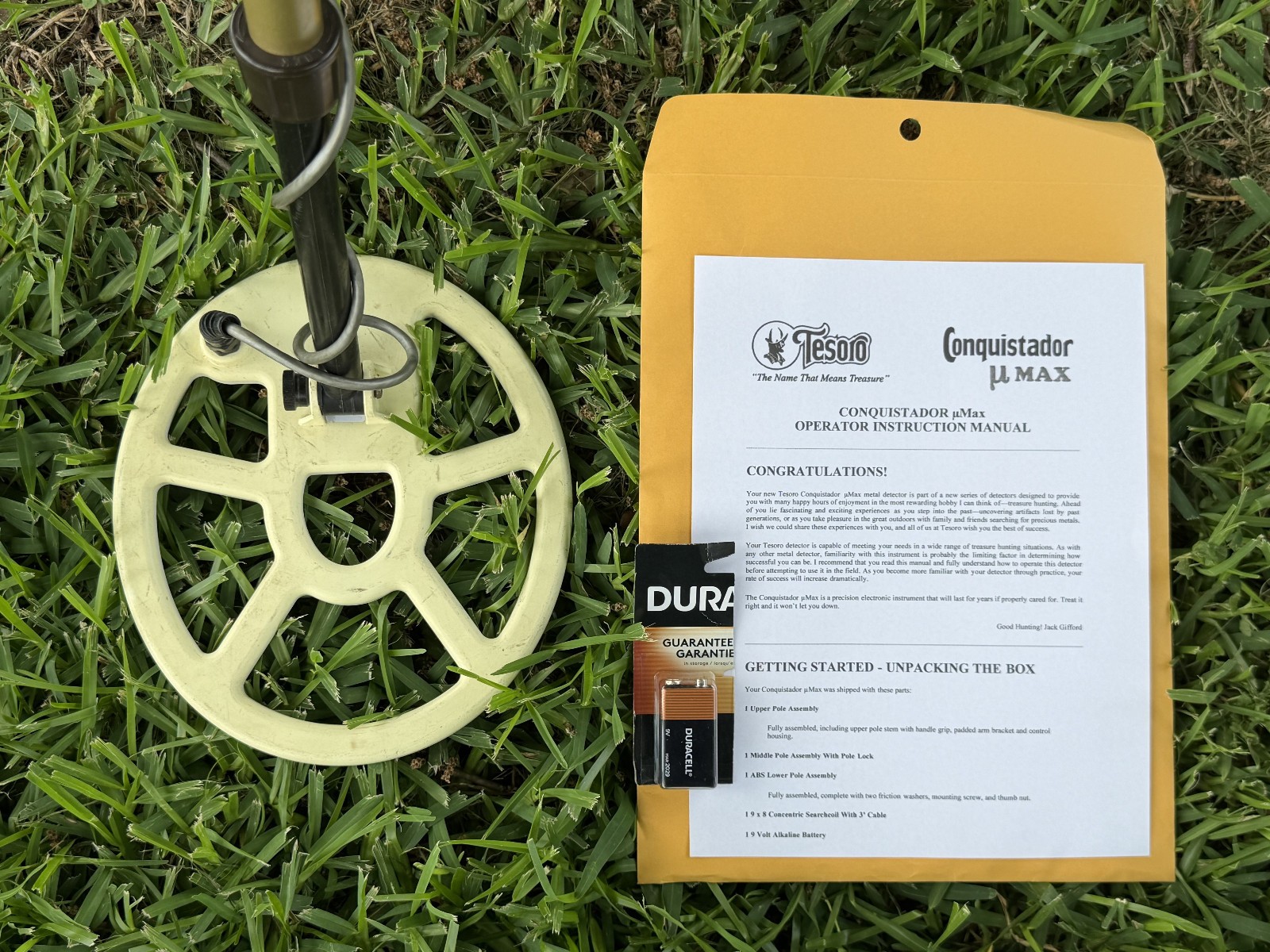 Tesoro CONQUISTADOR uMAX Metal Detector w/ 9X8″ Coil, Battery, Manual – Nice!